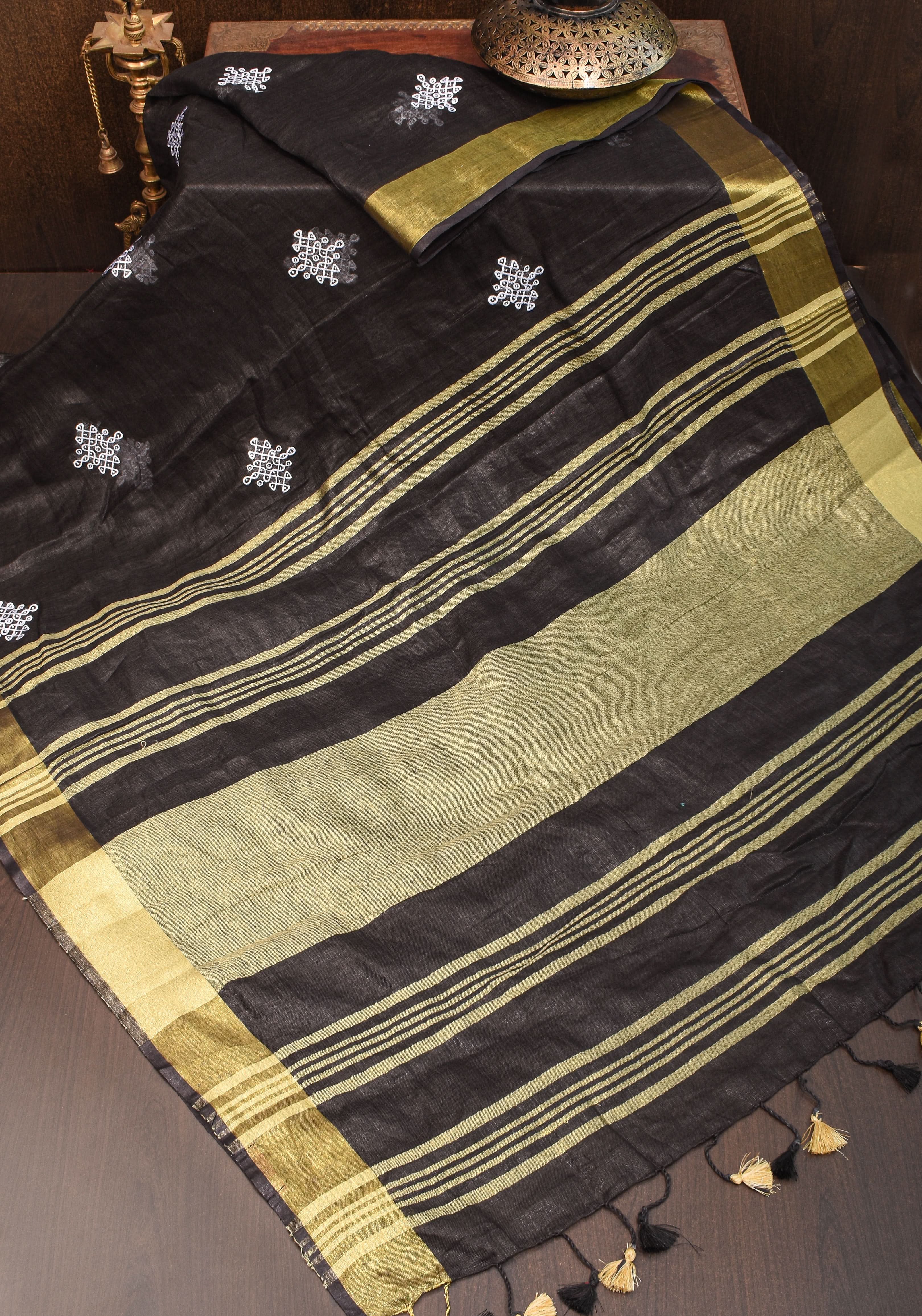 Black Linen by Linen Saree with Rangoli Embroidery | Shobitam - Image 12