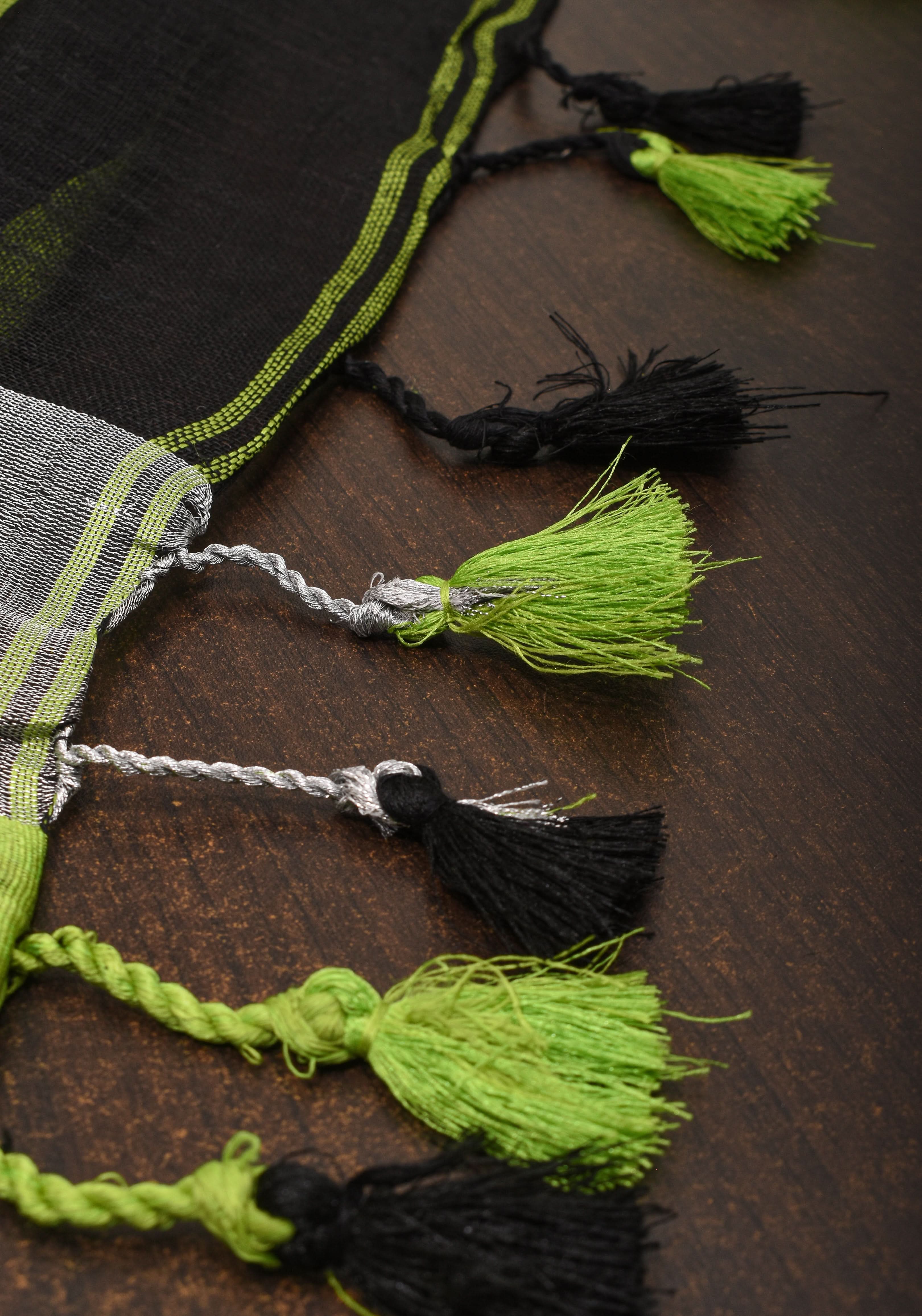 Black and Leaf Green Wide Border Linen by Linen Saree | Shobitam - Image 9