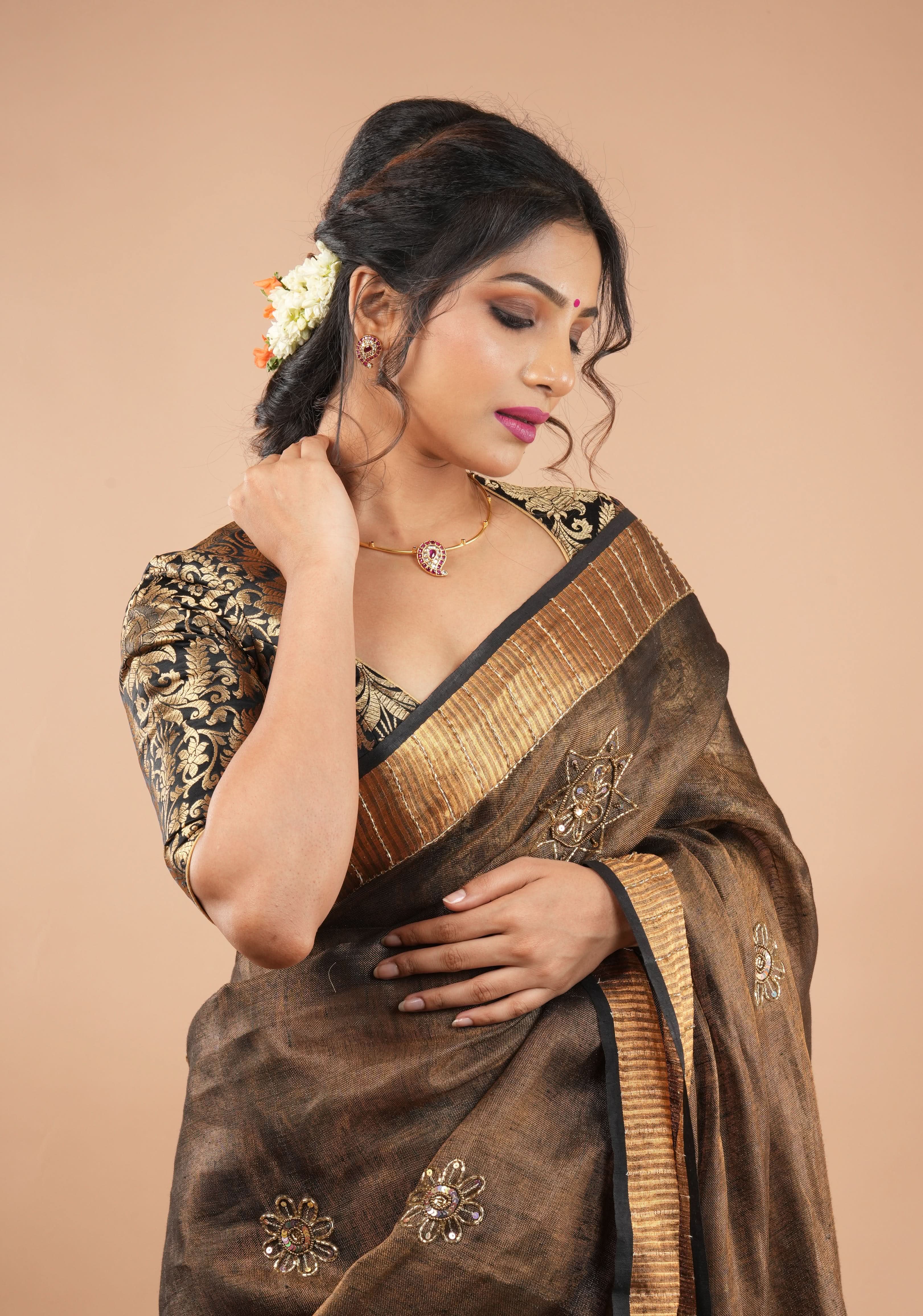 Embroidery cut dana with seqins Work Tissue Linen Saree in copper black with dramatic work Pallu | Shobitam - Image 2