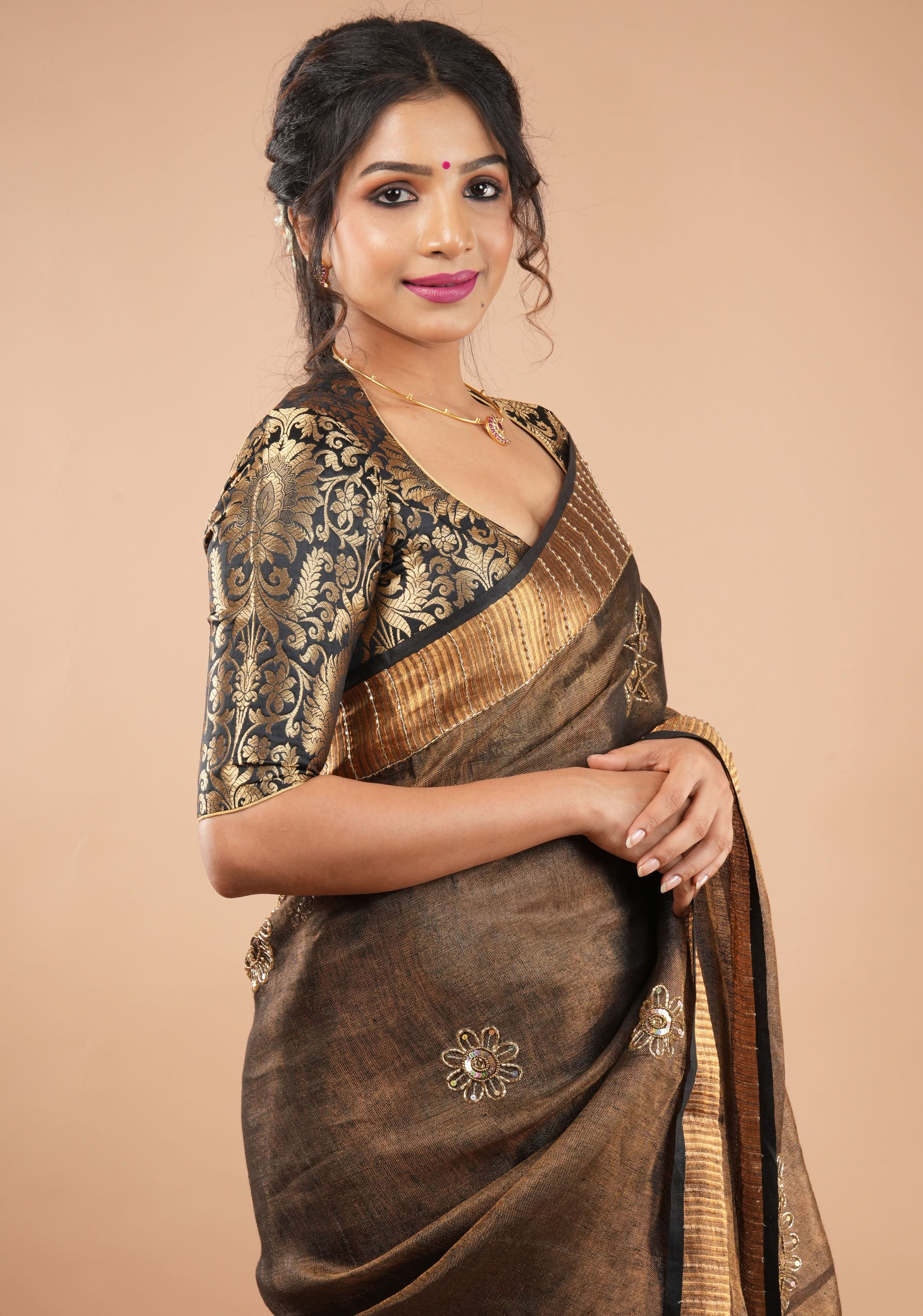 Embroidery cut dana with seqins Work Tissue Linen Saree in copper black with dramatic work Pallu | Shobitam - Image 5