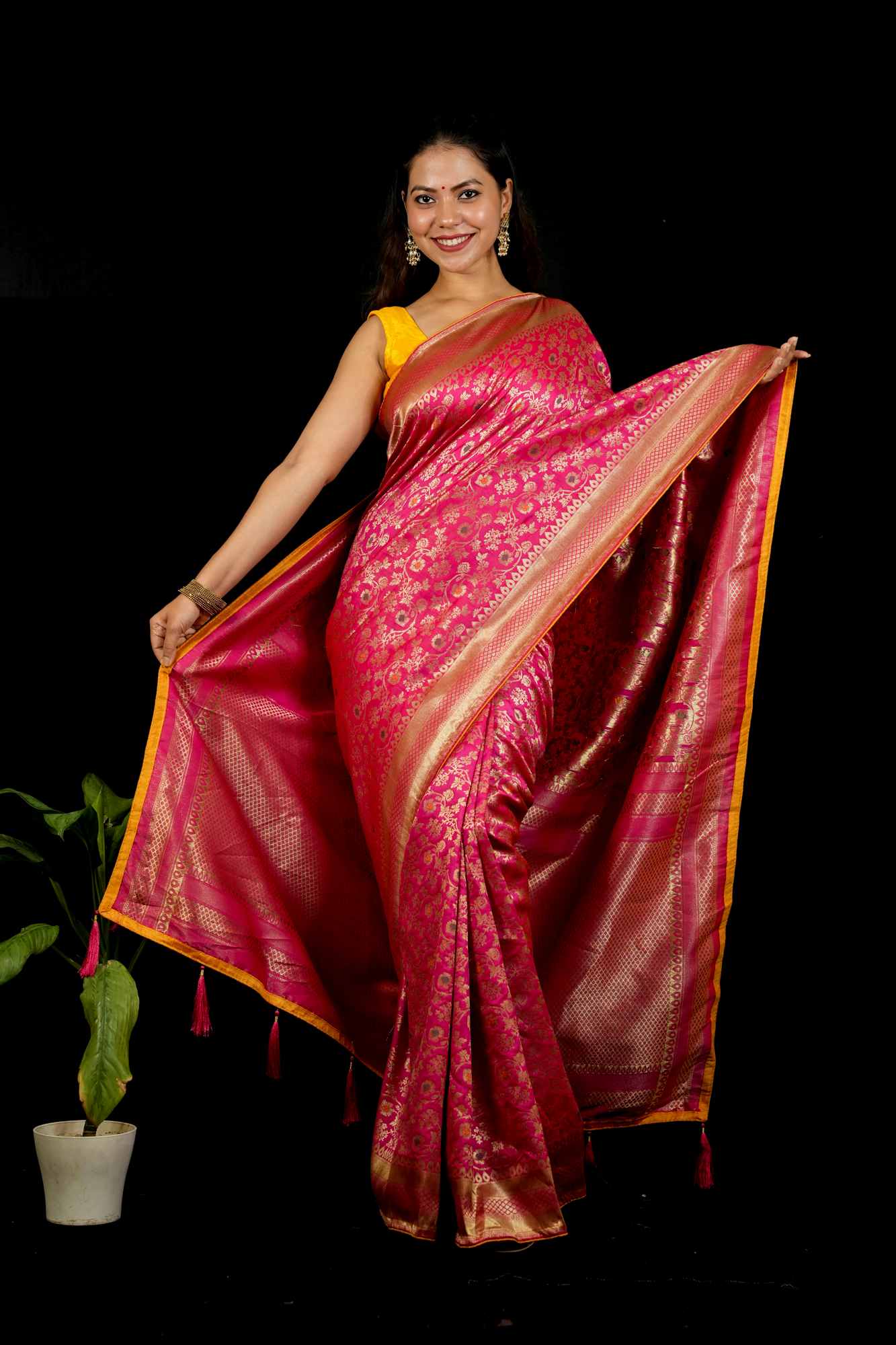 Banarasi Inspired Intricate Zari Weaving and Grand Borders Ready To Wear Saree - Image 6