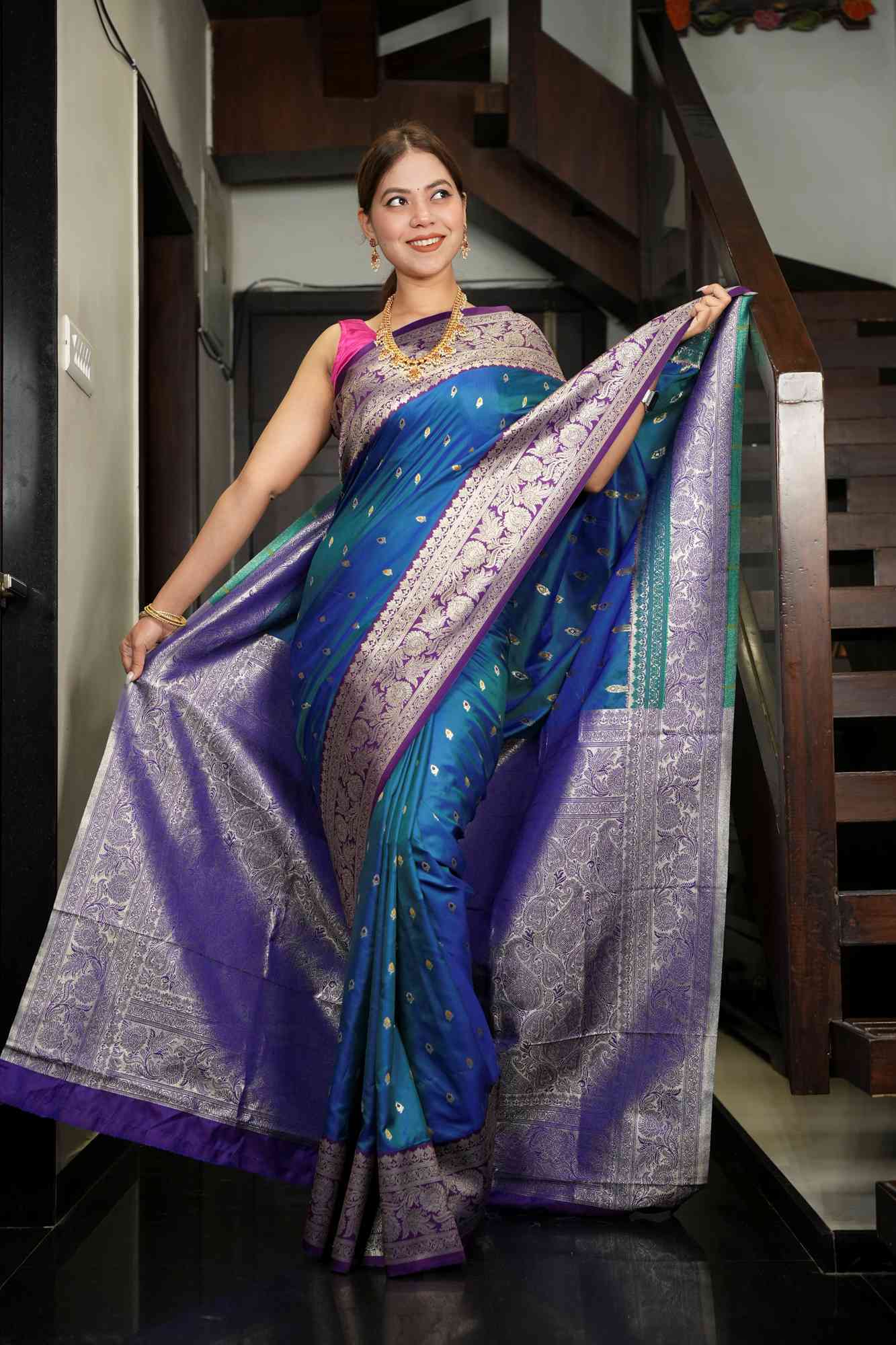 Uttar Dakshin milap - kanchi woven with banarasi buta weave prestitched saree - Image 2