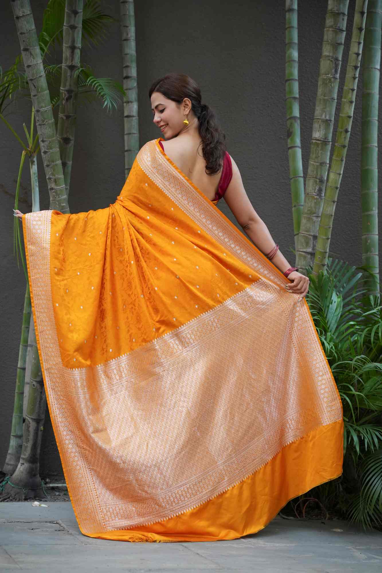 Banarasi Soft Mashru Silk All Over Zari Buti Weave Border Ready To Wear Saree - Image 3