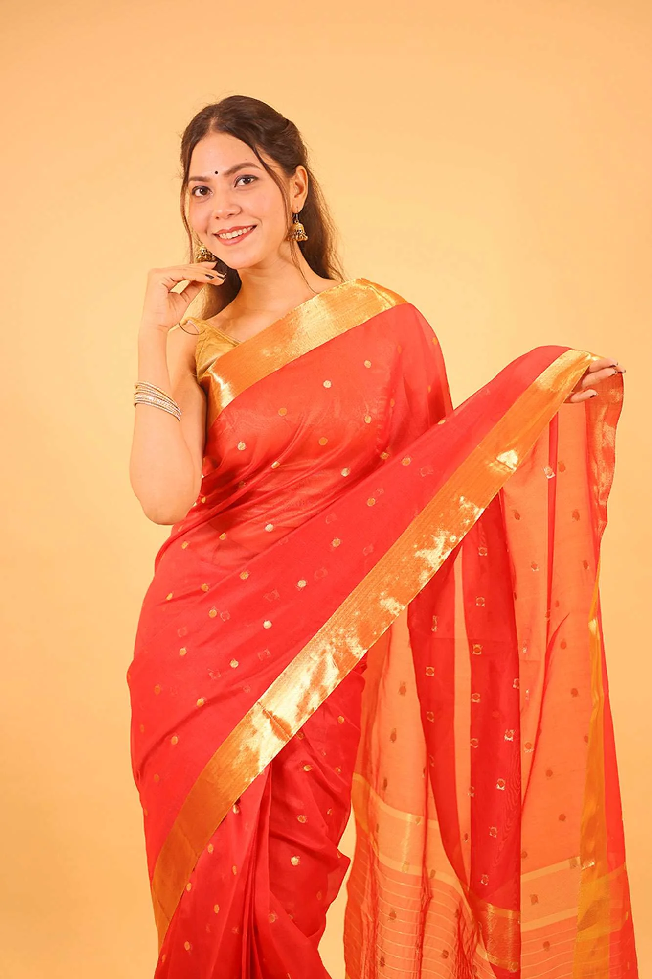 Banarasi ready to wear saree with ornate pallu - Image 4