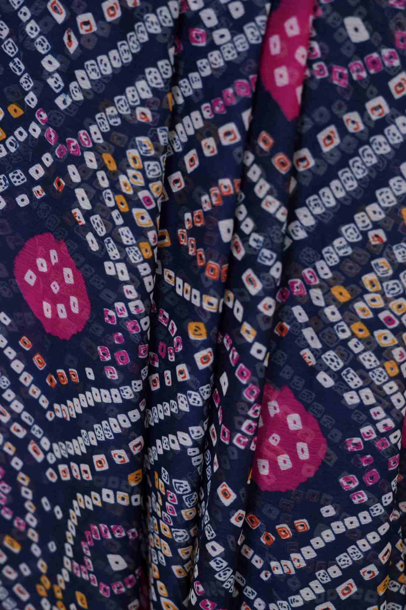Bandhani Printed Chiffon With Mirror Embellished Pink Scalloped  Border Wrap in 1 Minute Saree. - Image 7