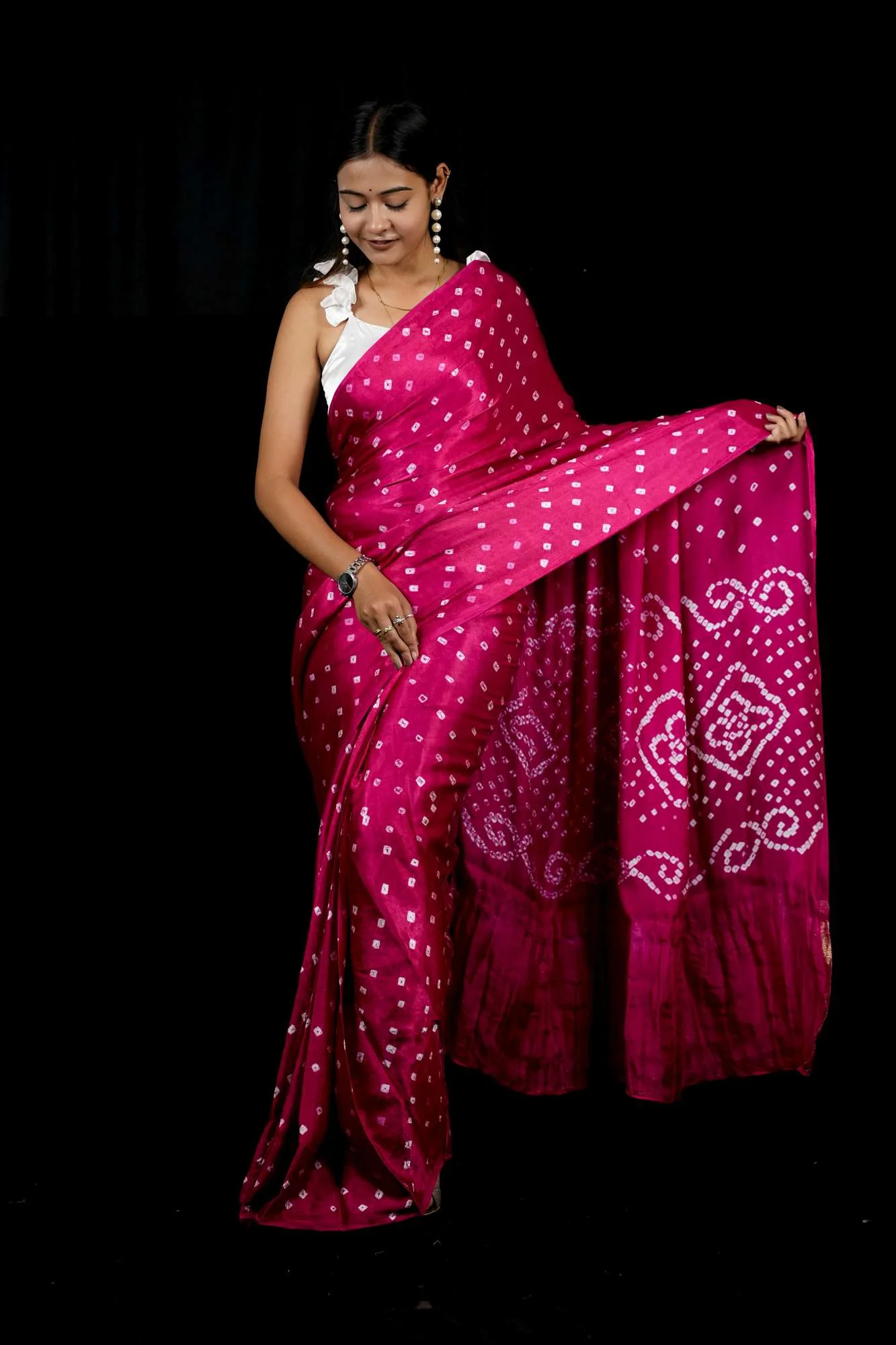 Beautiful Gaji Silk Gharchola Bandhani Ready To Wear Saree - Image 9