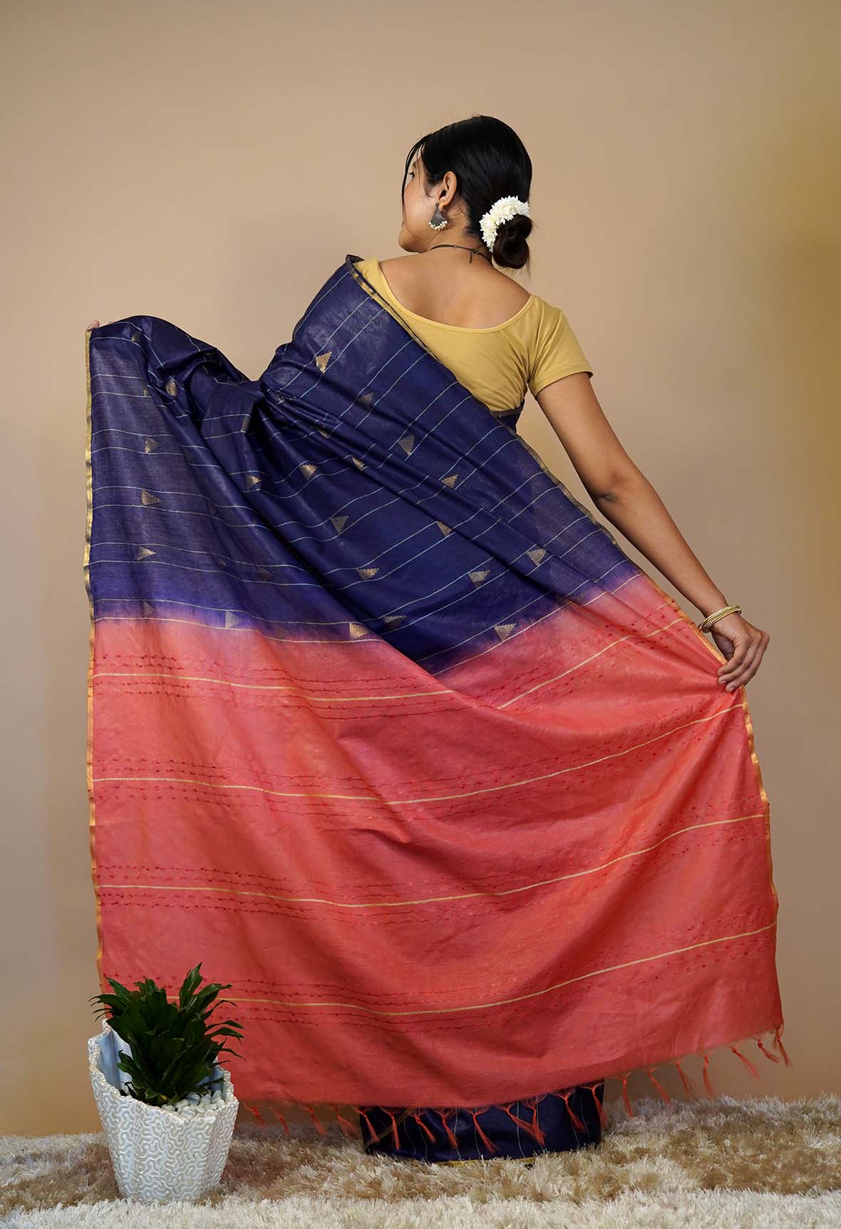 Beautiful Handloom Doby Triangular Design Weave Blue & Pink Kota Silk Wrap In One Minute Saree - Image 6