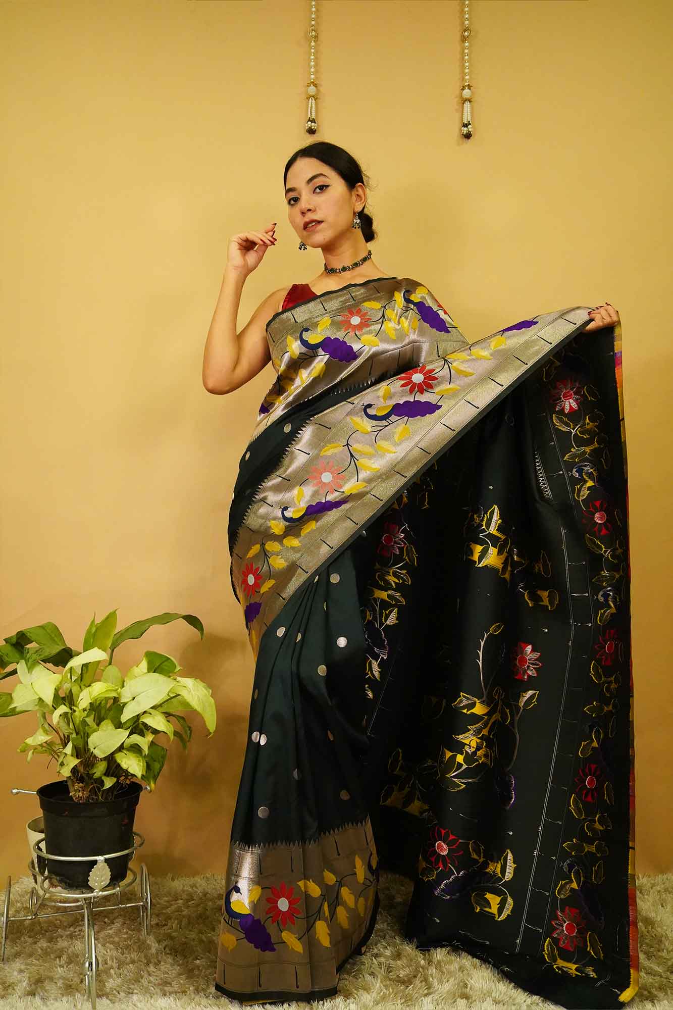 Beautiful Paithani Bottle Green With Madhubani Art Woven Bordered &  Buttis Overall Pre Draped Saree - Image 3