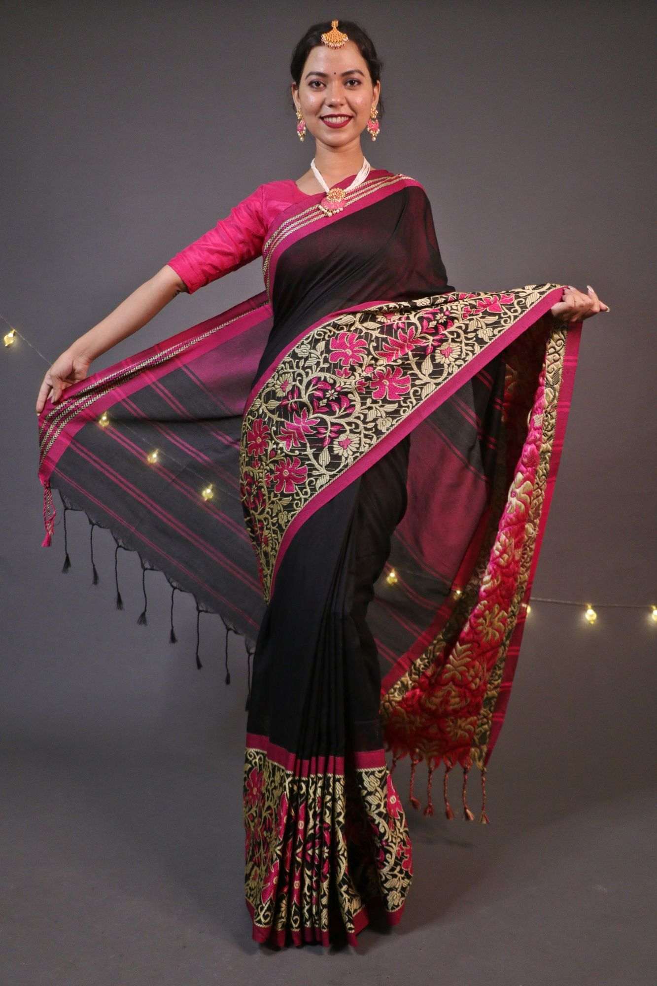 Begampuri woven wrap in 1 minute saree with naksha weaving - Image 3