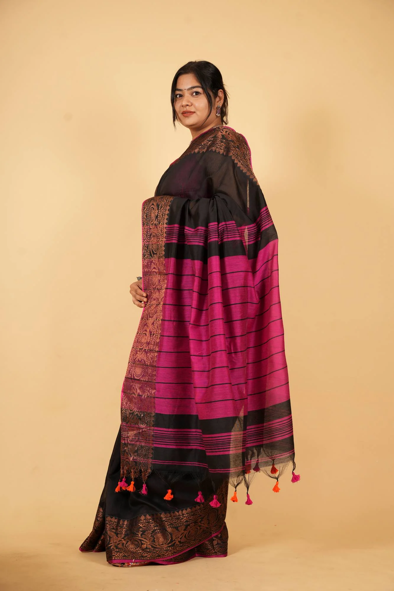 Black and Magenta Silk Cotton with Intricate Zari Work Ready To wear Saree - Image 5