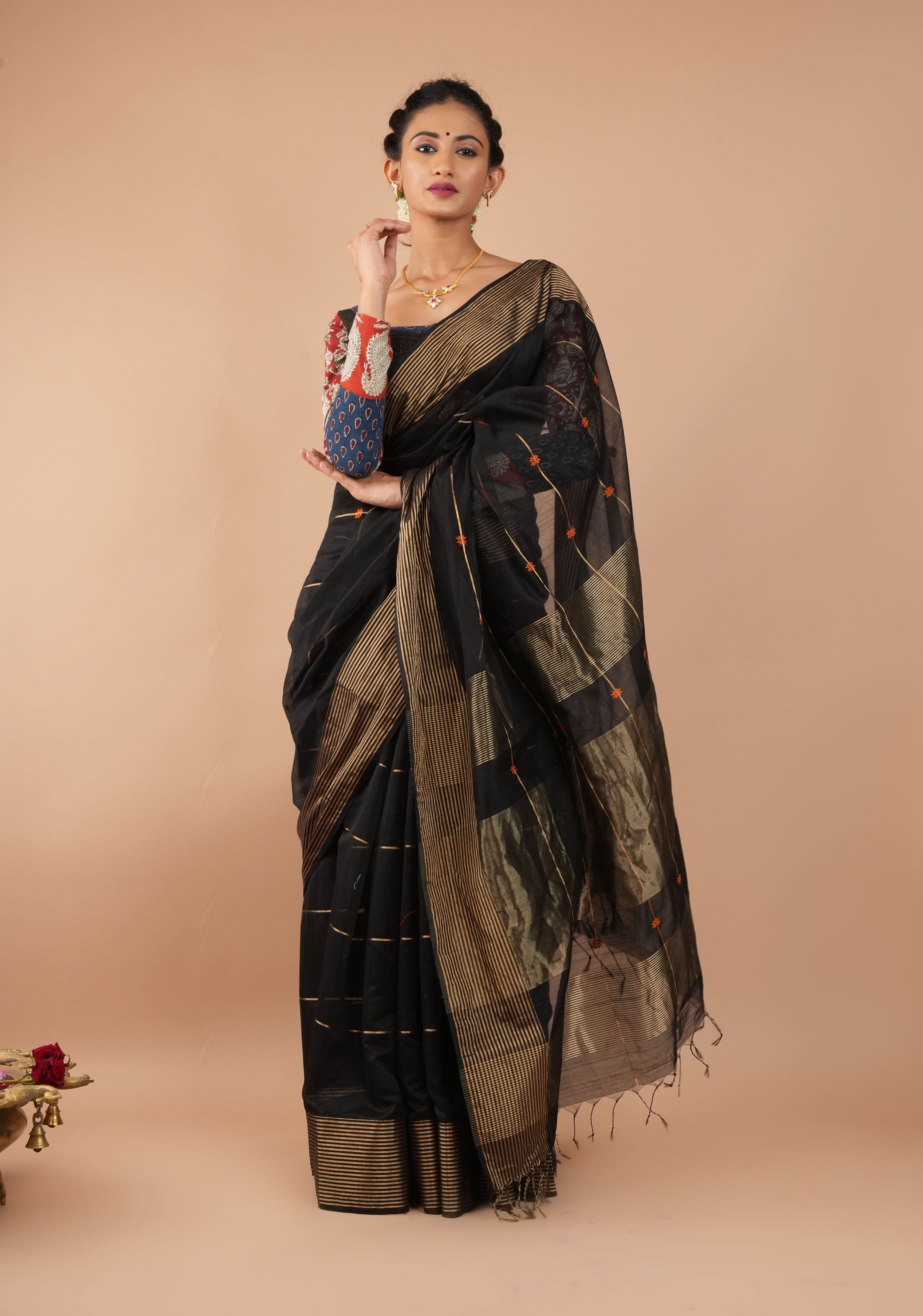 Black Handwoven Zari Stripes Maheshwari Silk Cotton Saree | Shobitam - Image 3