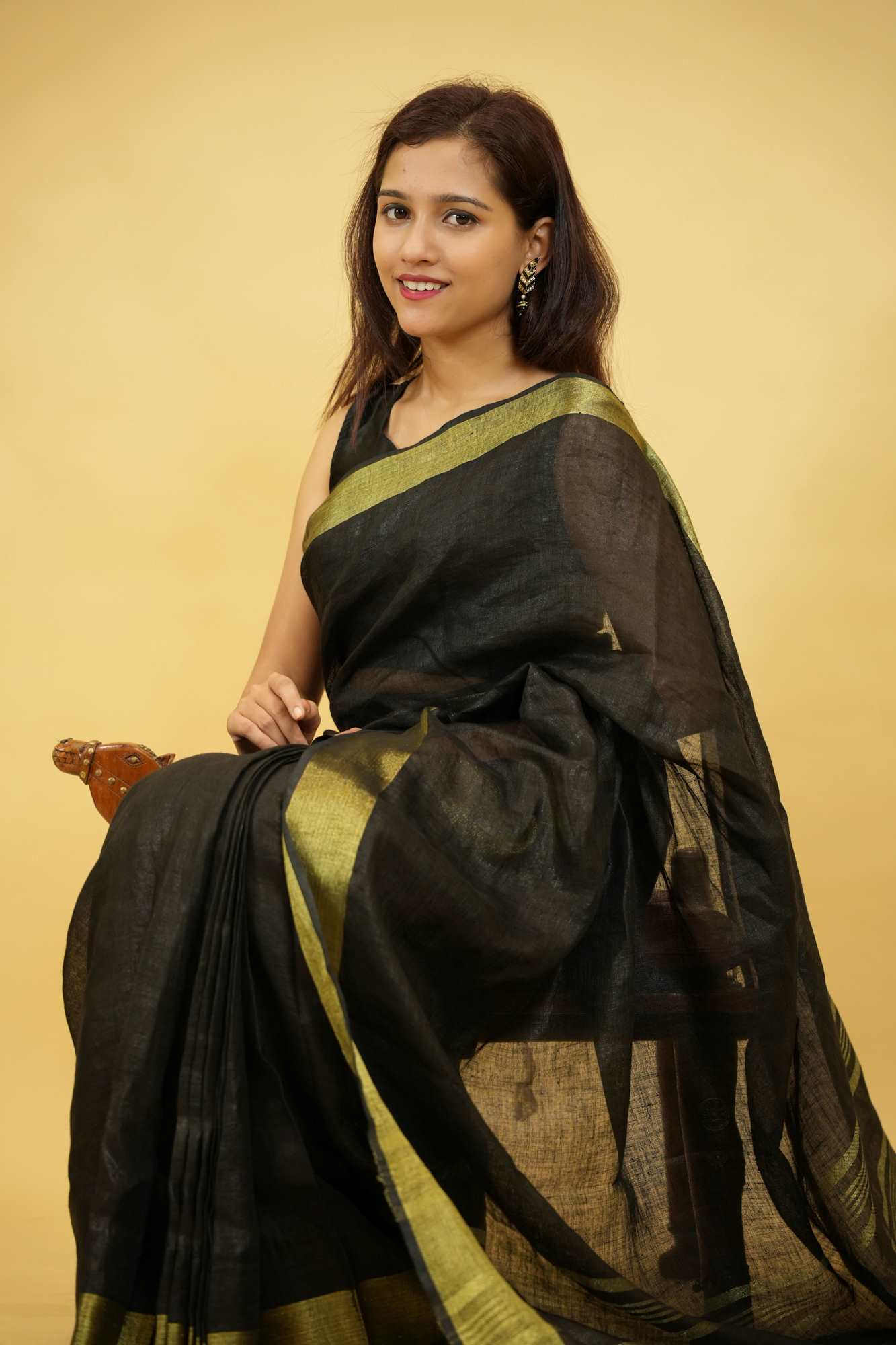 Pure Linen With  Golden Zari  Border Ready To Wear Saree - Image 9