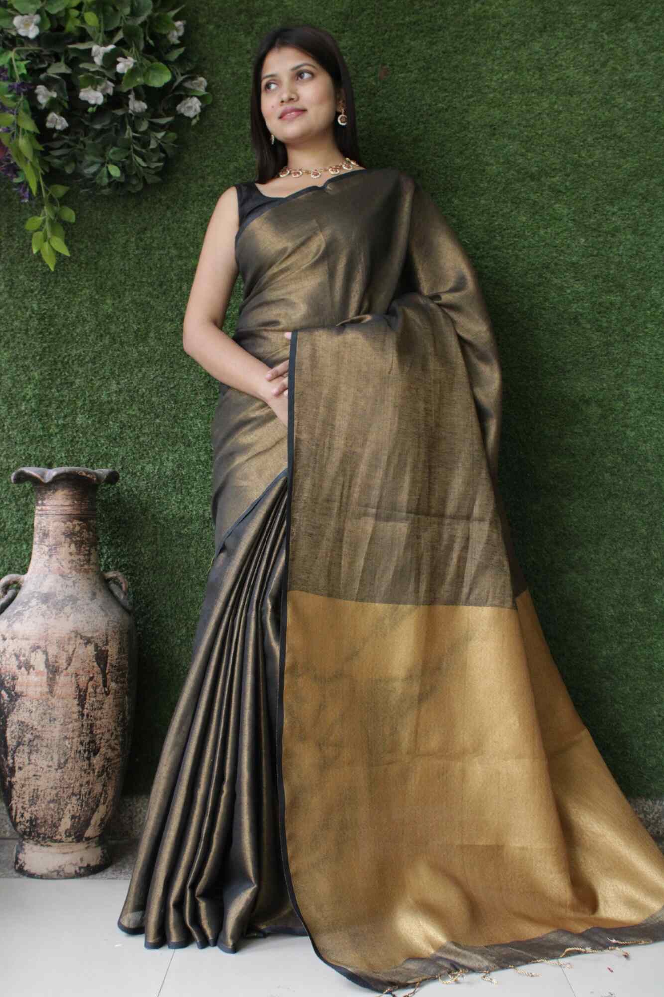 Black Metallic Gold Handloom Pure Linen Tissue Wrap in 1 minute saree - Image 3