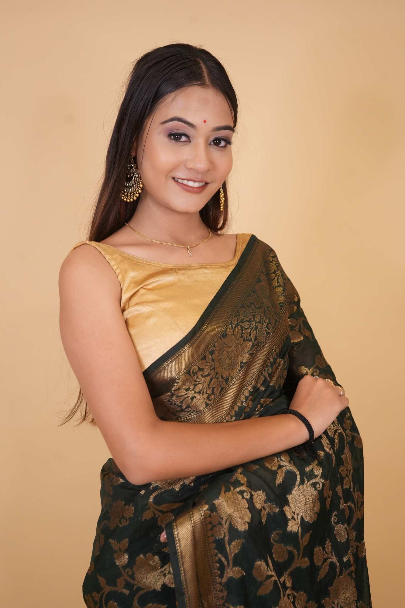 Bottle Green Georgette Silk Floral Zari Jaal Woven & Ornate Palla 1 Minute Saree - Image 6