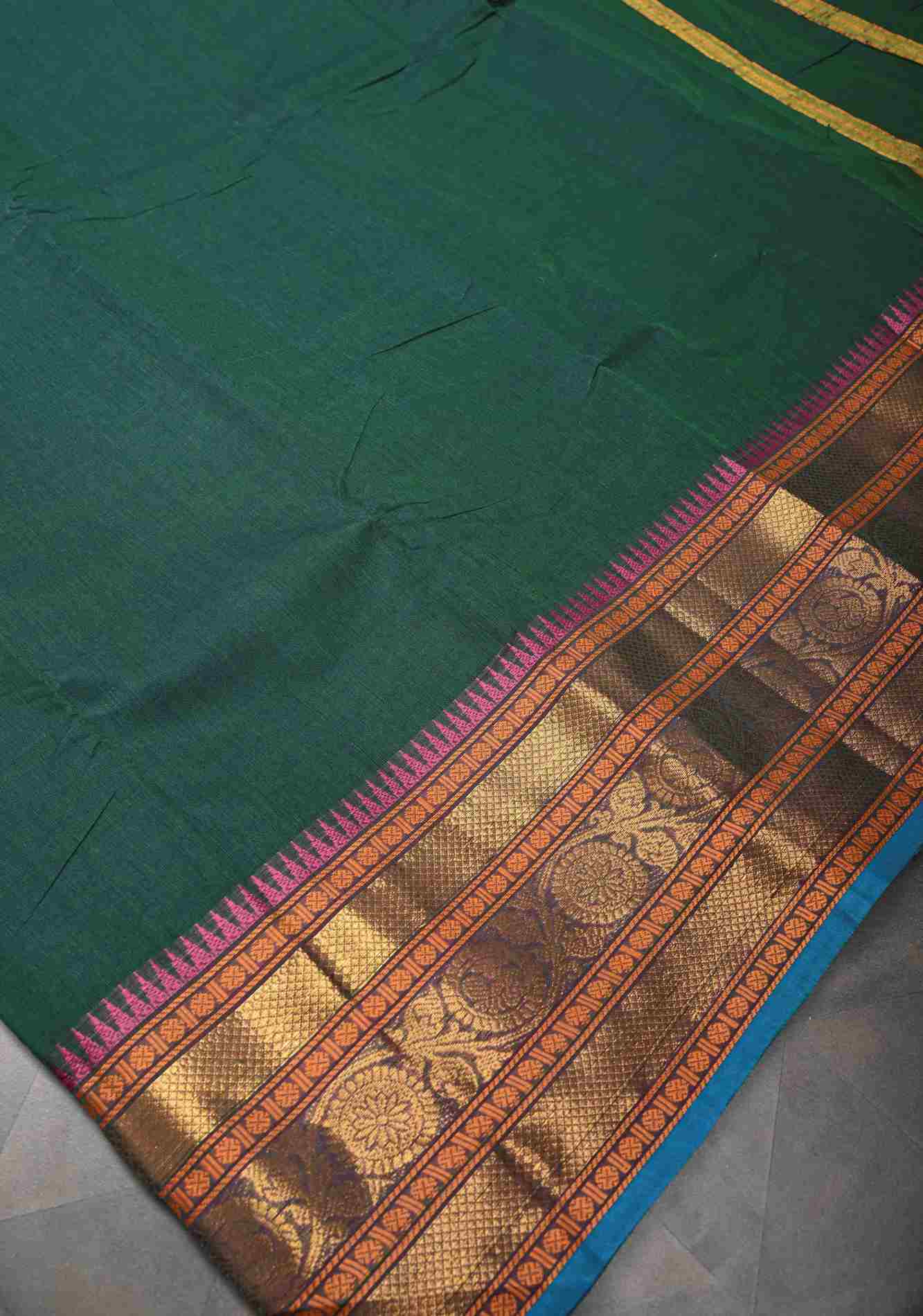 Bottle Green Kanchi Cotton Saree With Zari borders | No Blouse piece - Image 4