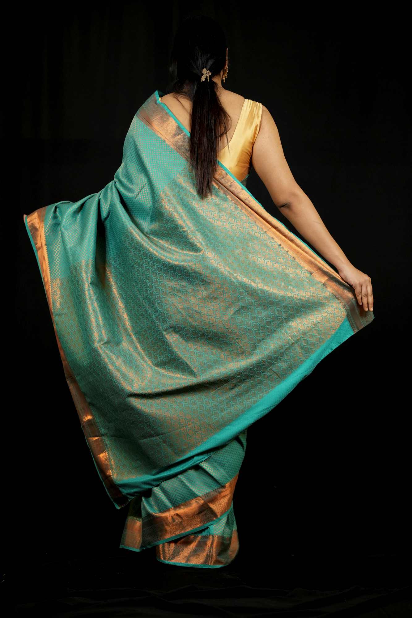 Bridal Silk with Intricate Geometric Weave & Rich Zari Border Ready To Wear Saree - Image 14