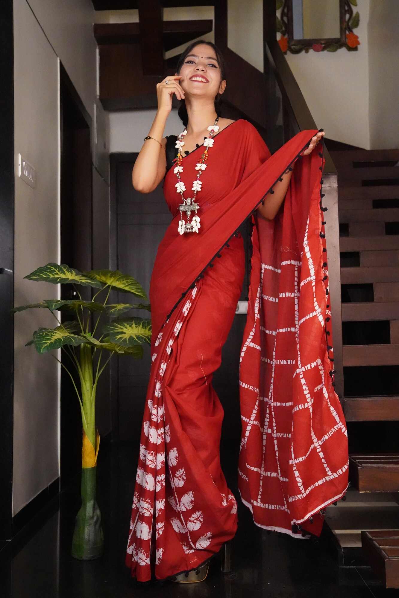 Burgundy hand block mul mul cotton wrap in 1 minute saree with pom pom - Image 4