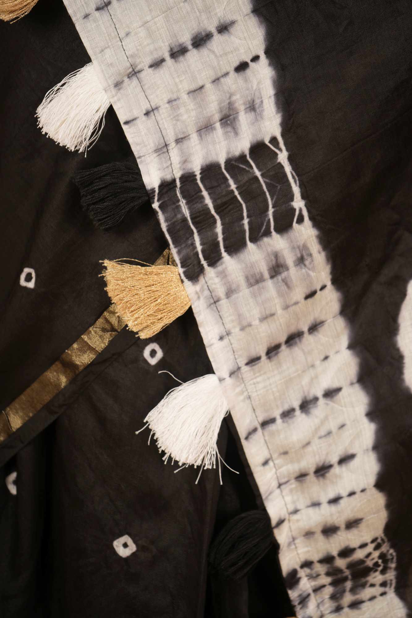 Chanderi Cotton with handloom Block Printed & Shibori Pallu With  1 minute Saree - Image 6