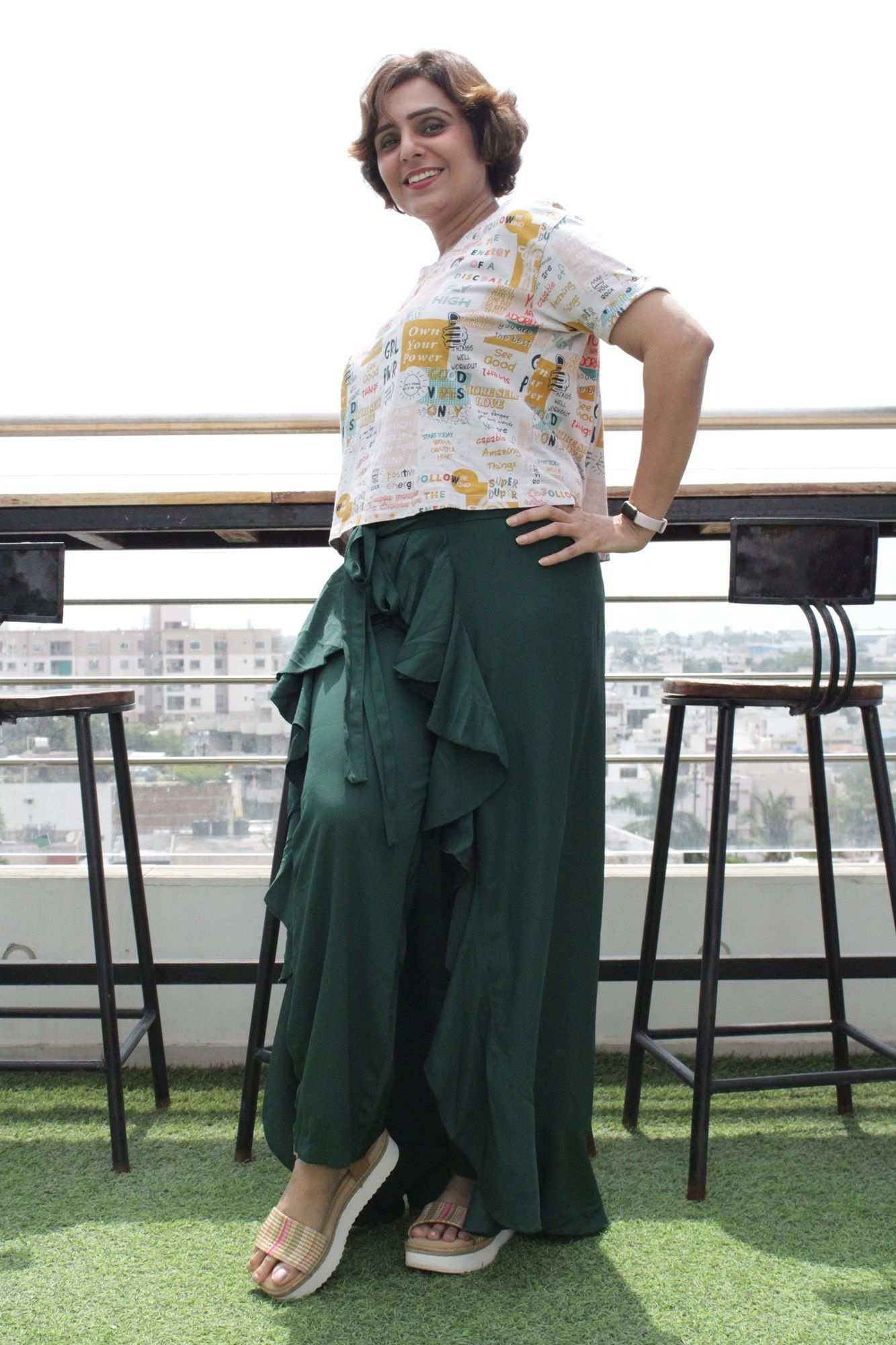 Classy & comfy Green apple silk pant skirt - Image 4