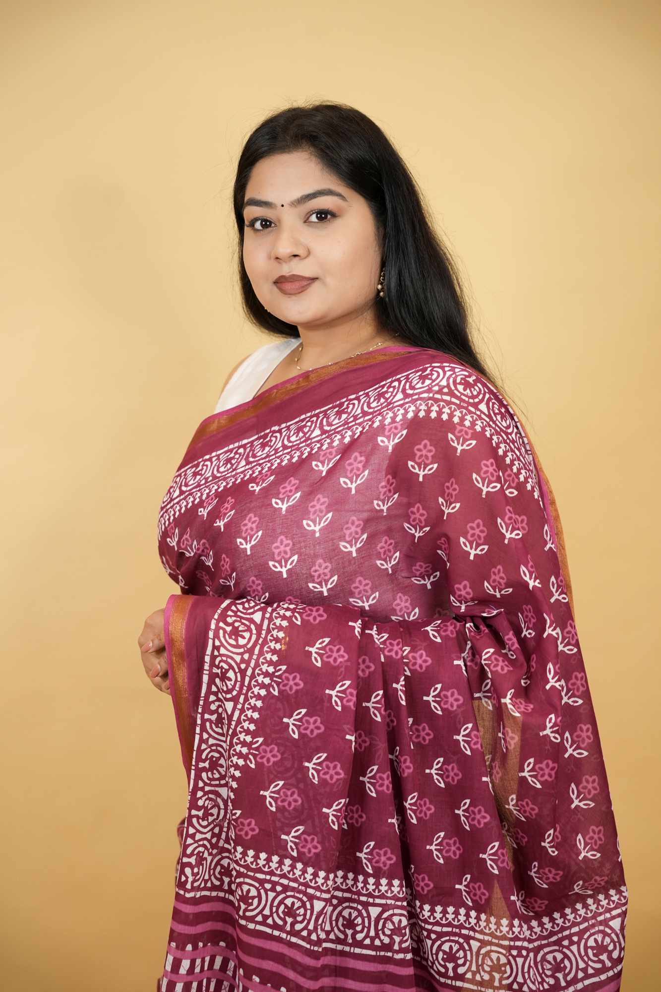 Cotton Jaipuri Printed with Zari Border in Maroon Ready To Wear Saree - Image 7