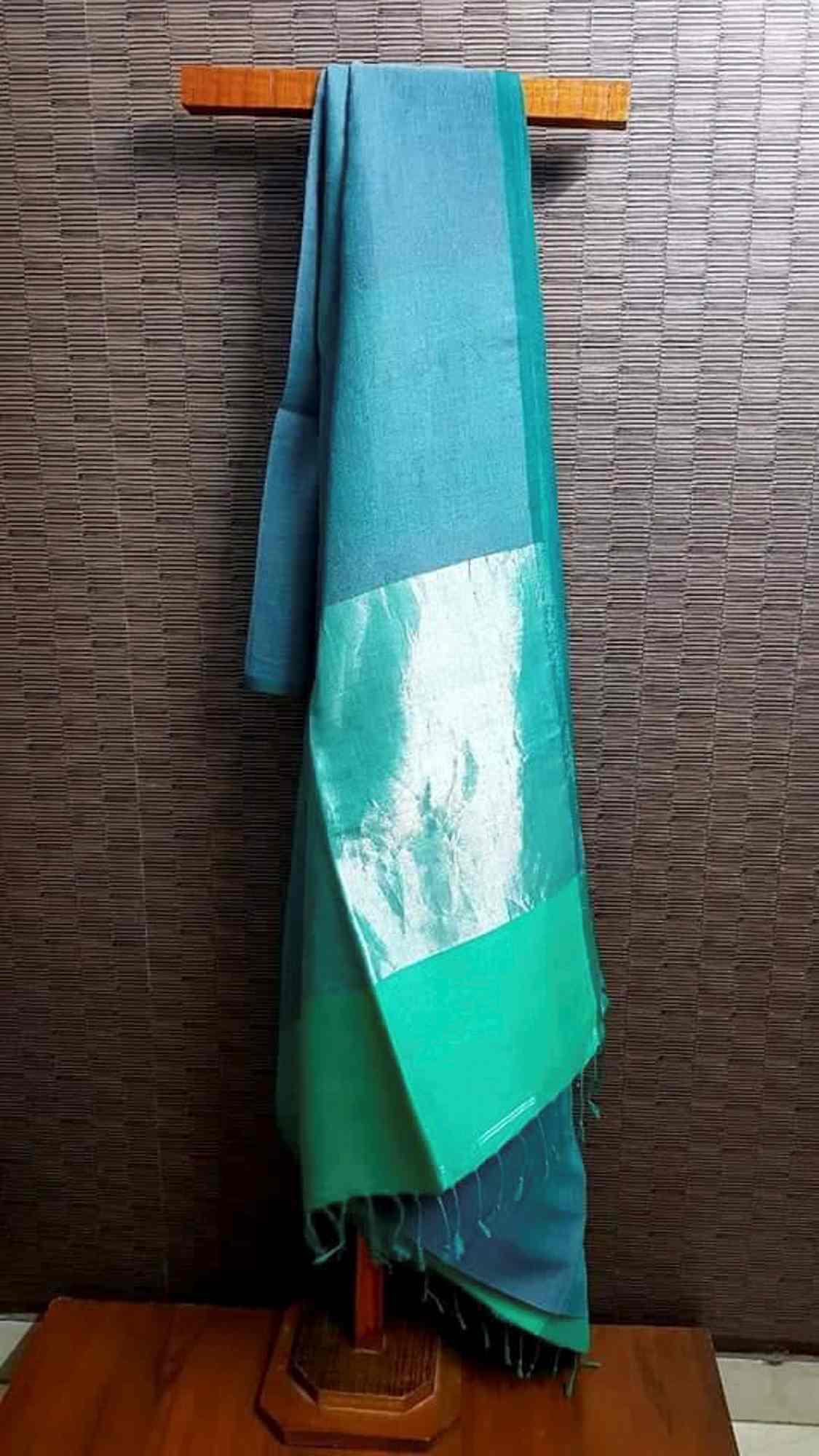 Cotton ready to wear Saree with Contrast shimmer woven Border Ready To Wear Saree - Image 6
