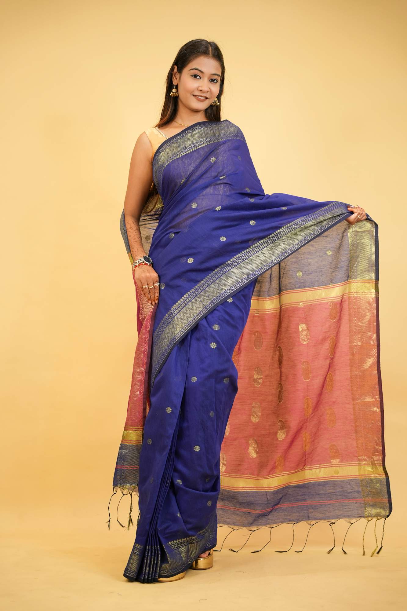Cotton Silk with Combination of Blue and Pink in golden accents & Maheshwari pattern Wrap in 1 Minute Saree - Image 4