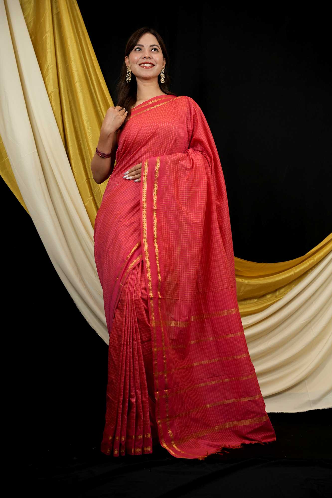 Cotton with All Over Checked Weave & Border Ready To Wear Saree - Image 4