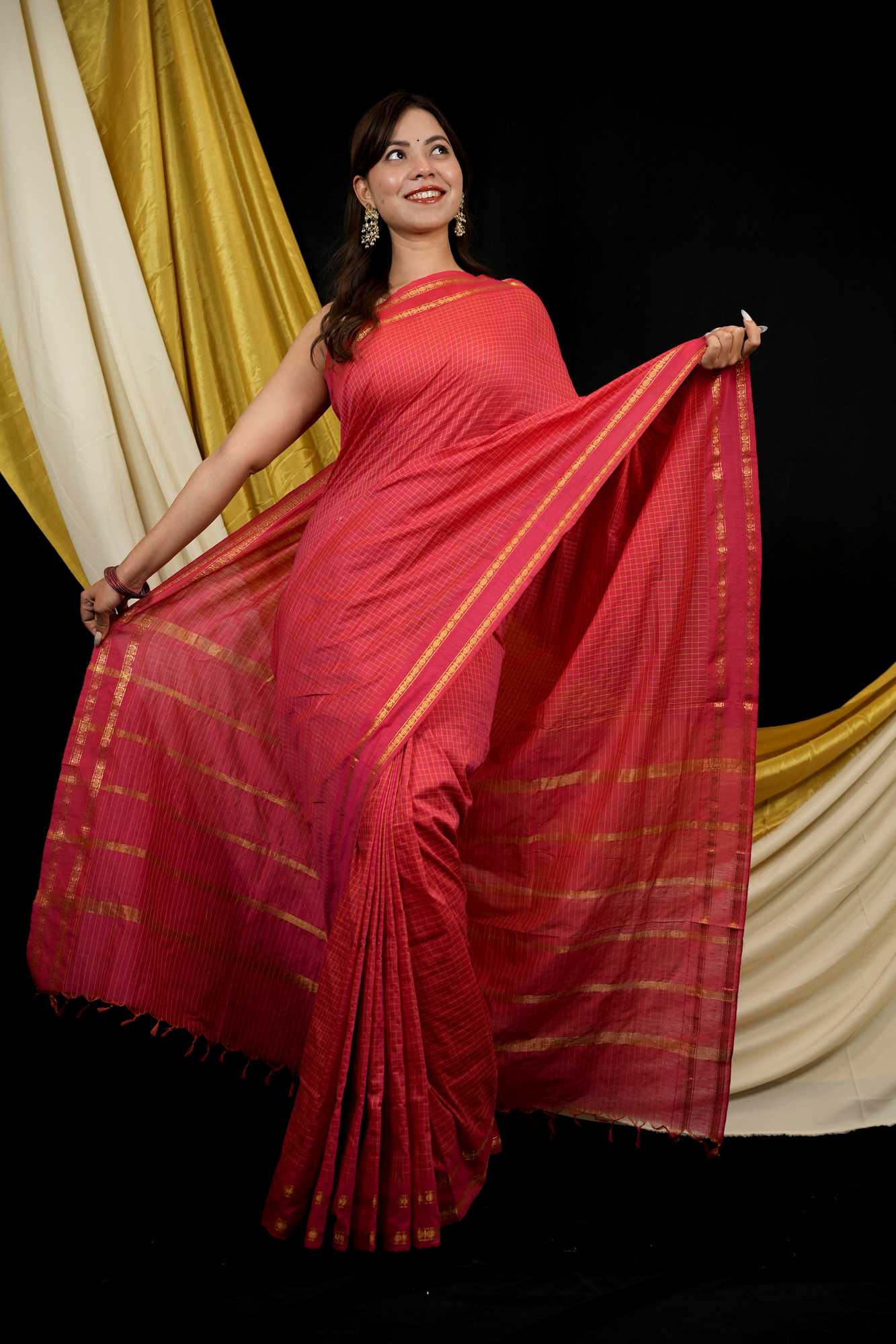Cotton with All Over Checked Weave & Border Ready To Wear Saree - Image 8
