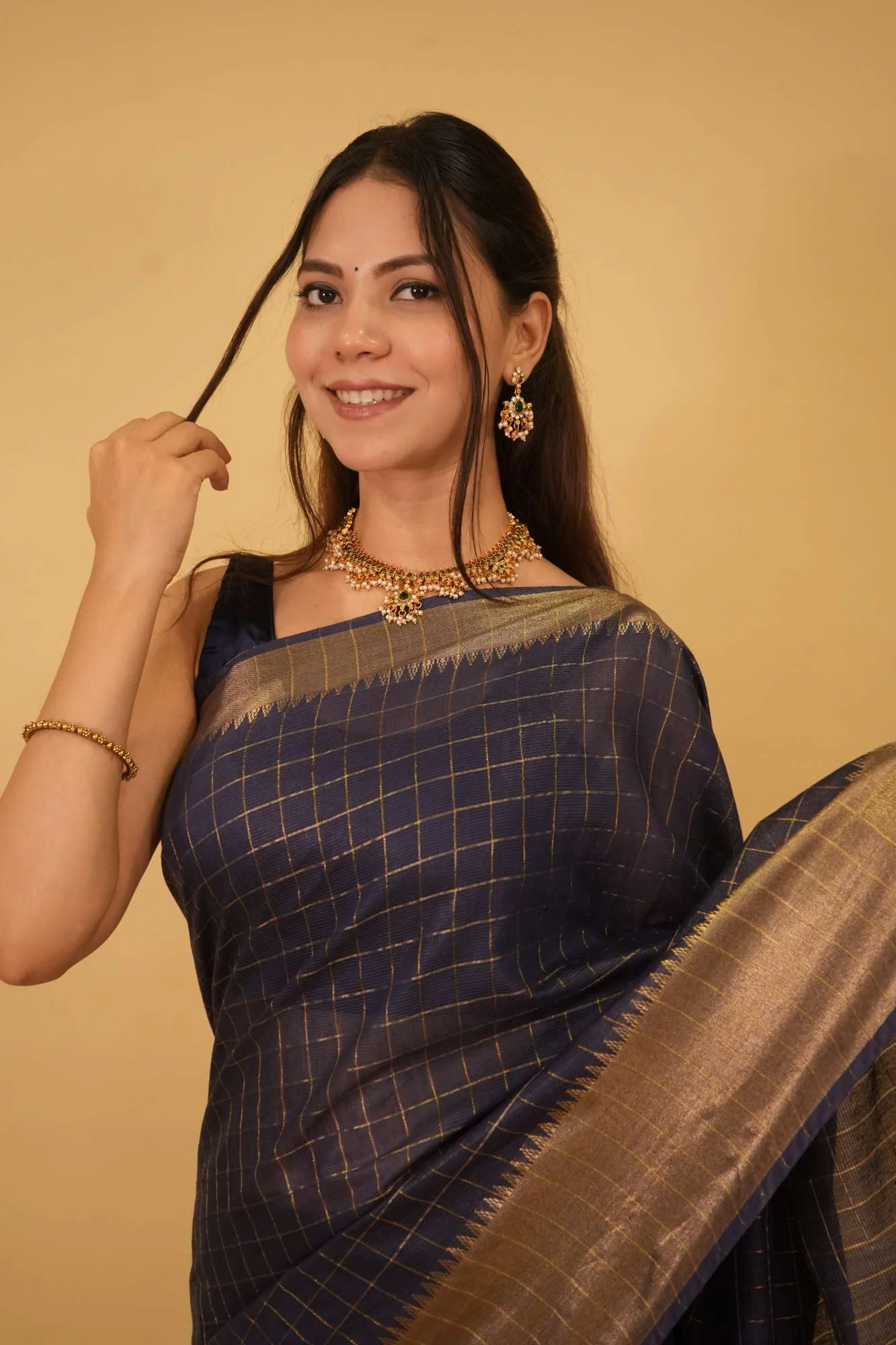 Mangalgiri Cotton Silk  With Overall Zari Checks & Broad Border With Tassels Ready To Wear Saree - Image 5