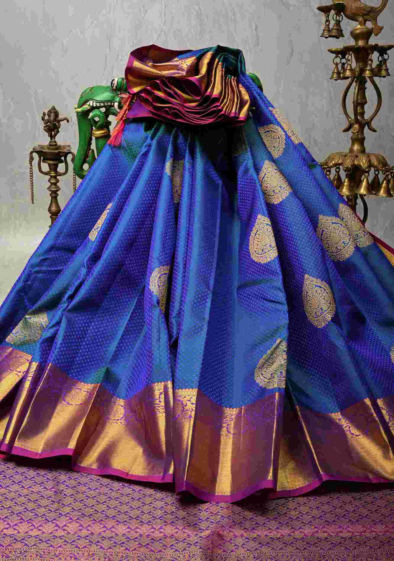 Bhagyashree Exquisite Peacock Blue Dual tone Self Brocade on Kanjivaram Pure Silk Saree with Damask Motifs and Zari Border | SILK MARK CERTIFIED Ready To Wear Saree - Image 7
