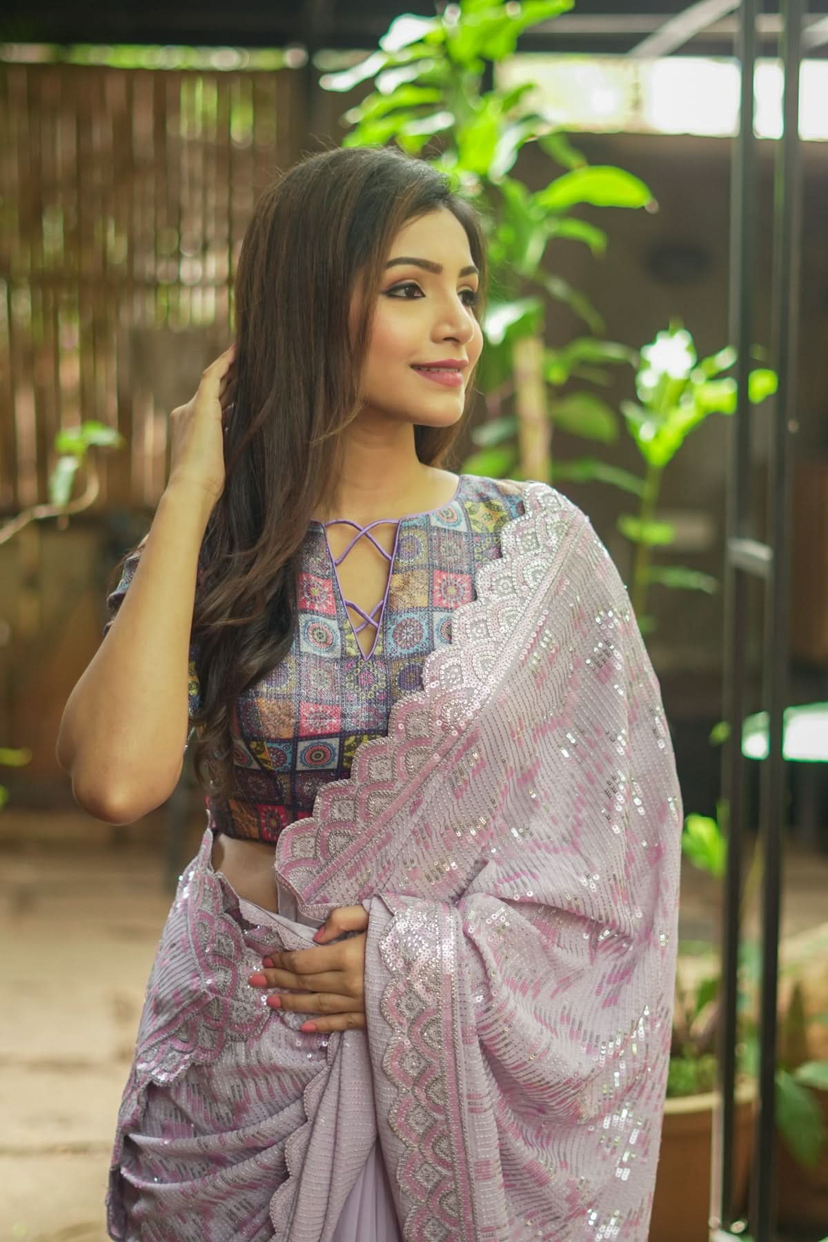 Full Sequins Embellished Georgette Saree in mauve with Scalloped border | Shobitam - Image 10