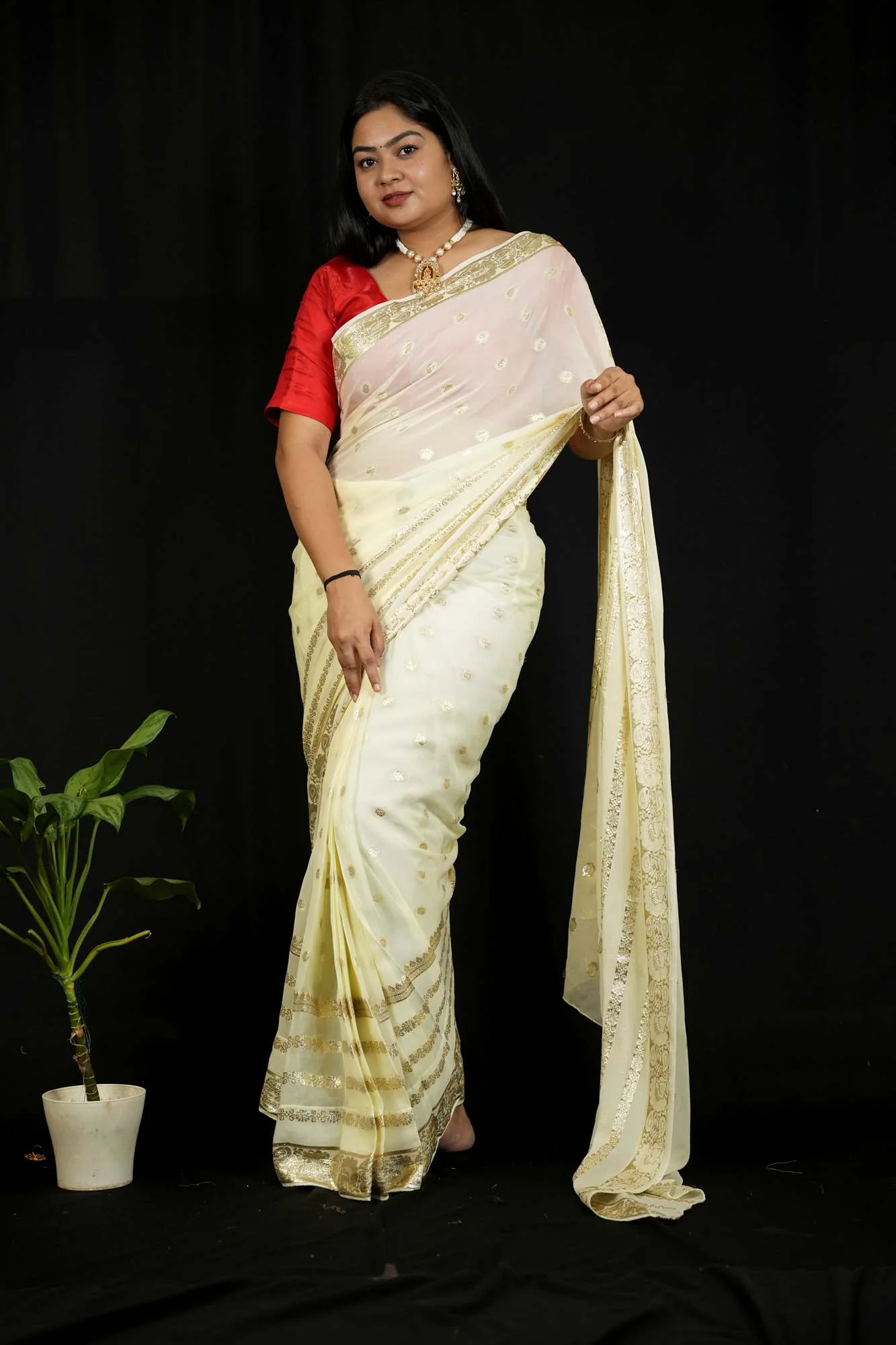 Georgette in Off-White with Gold/Silver Butti and Zari Border Ready To Wear Saree - Image 4
