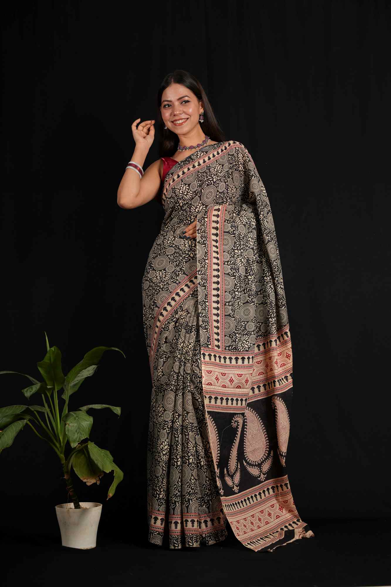 Gorgeous Black Cotton with Block Print Ready to wear Saree - Image 6