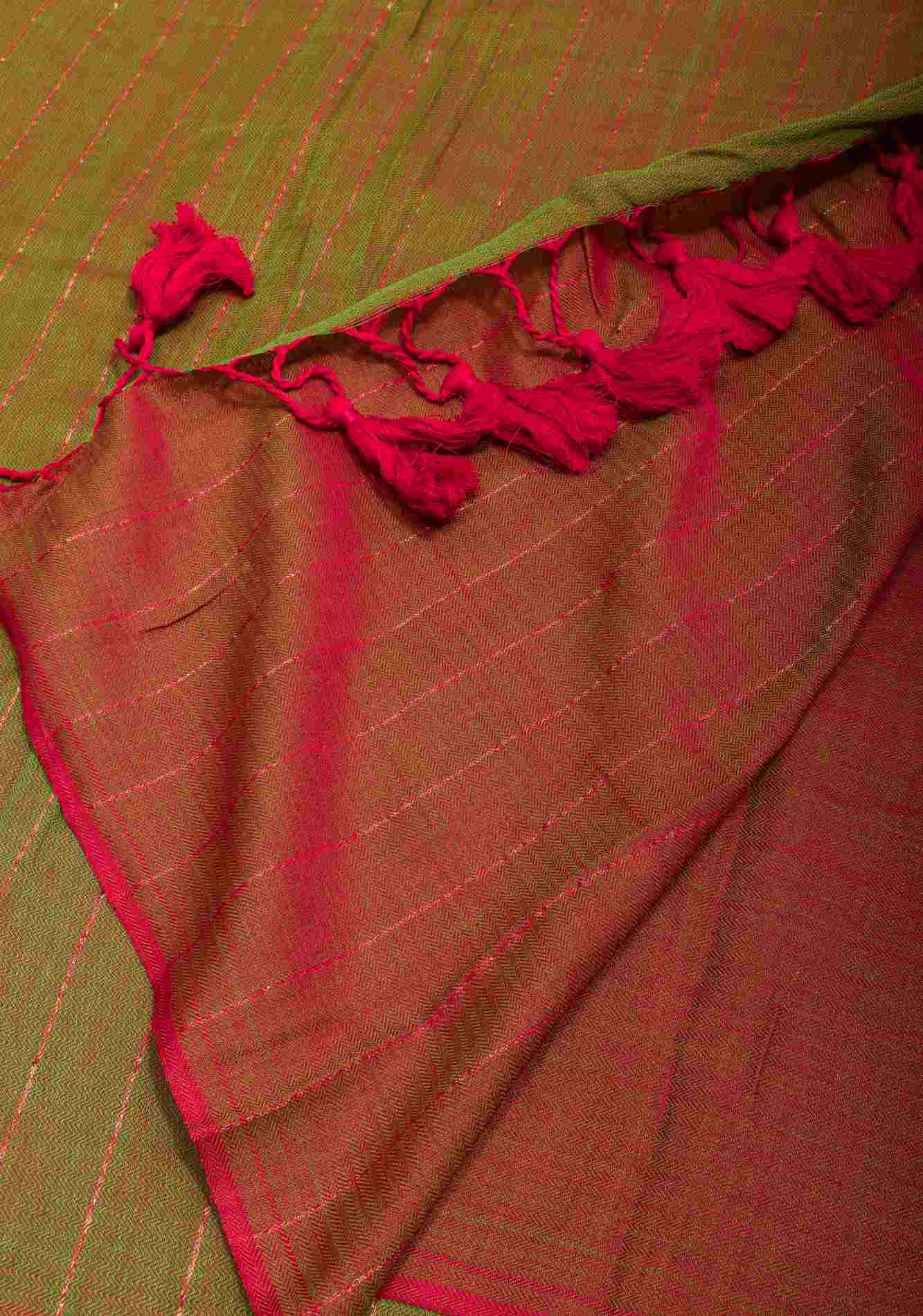 Green and Red Dual tone Handwoven Maheshwari Silk Cotton Saree with Zari Stripes Ready to wear saree - Image 6