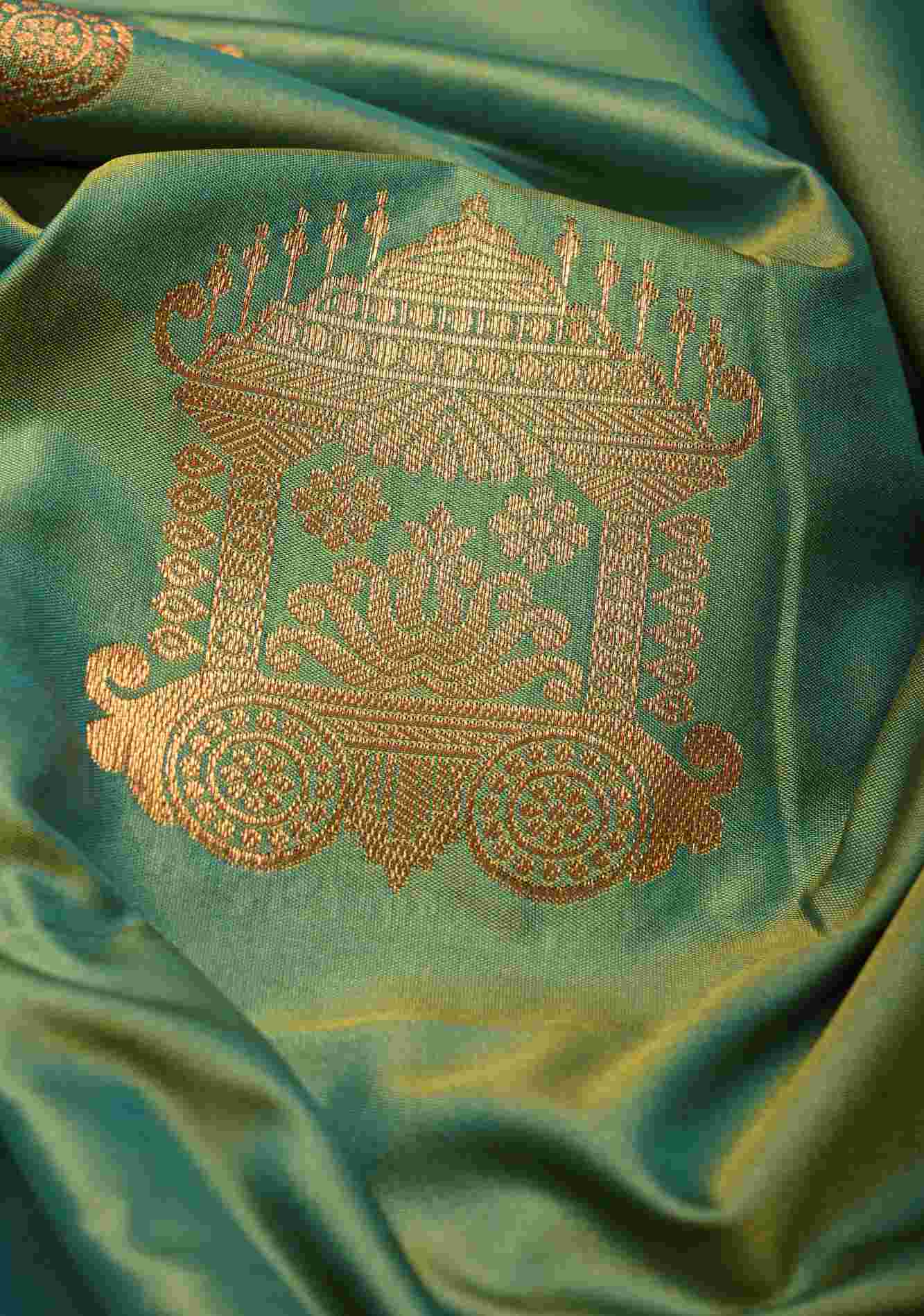 Green Dual Tone Kanchi Semi Silk Saree with Temple Chariot Zari Buttas and Zari Border Ready To Wear Saree - Image 3