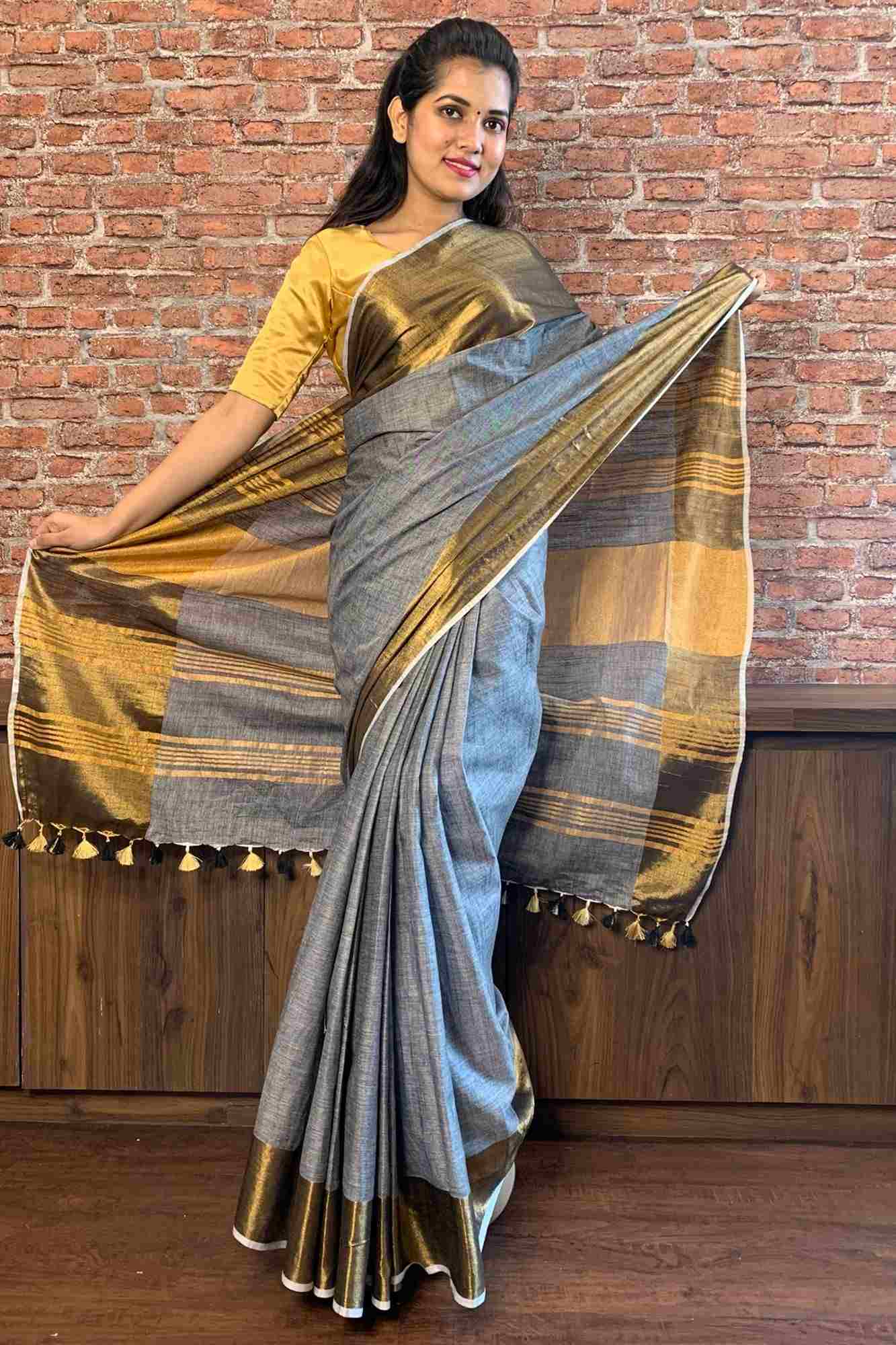 Grey & gold  Bhagalpuri linen wrap in 1 minute saree with tassels in pallu - Image 9