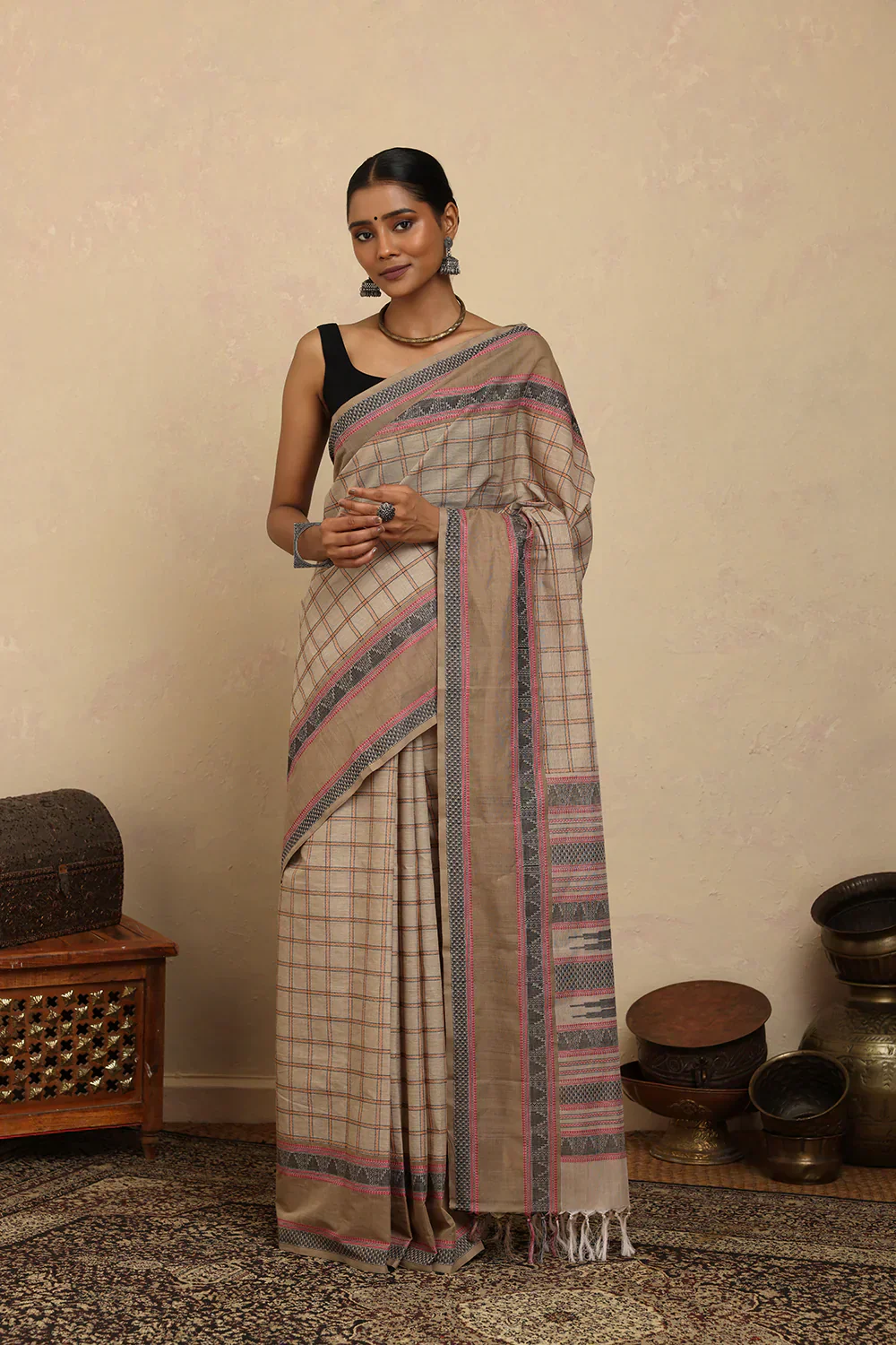 Handloom Beige Checks Kanchi Cotton Saree With Border | Shobitam - Image 2