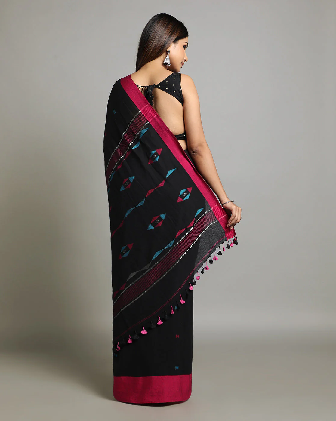 Handloom Jamdani Cotton Saree With Blouse Piece | Shobitam - Image 8
