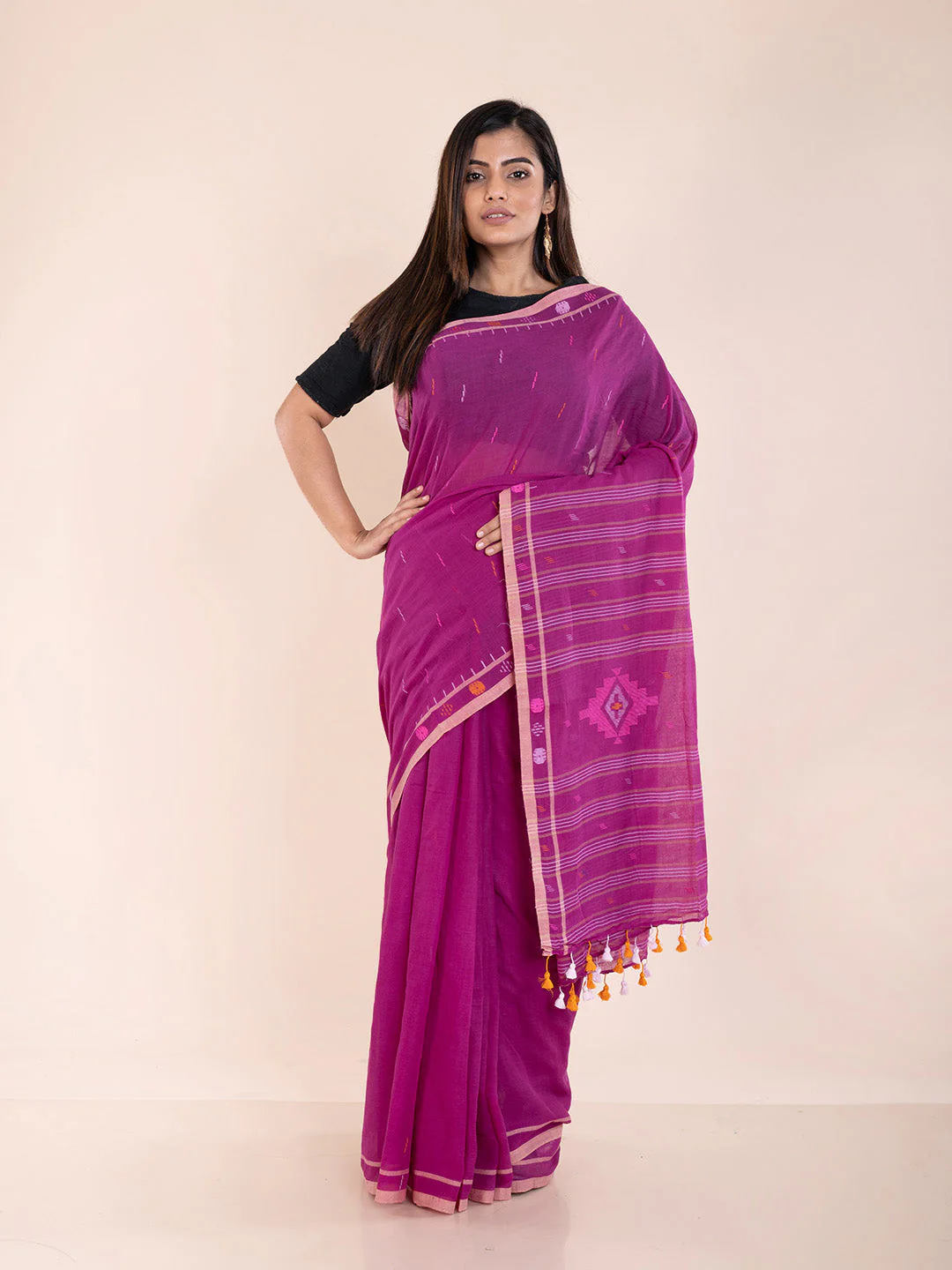 Handloom Jamdani Cotton Saree Without Blouse Piece | Shobitam - Image 2
