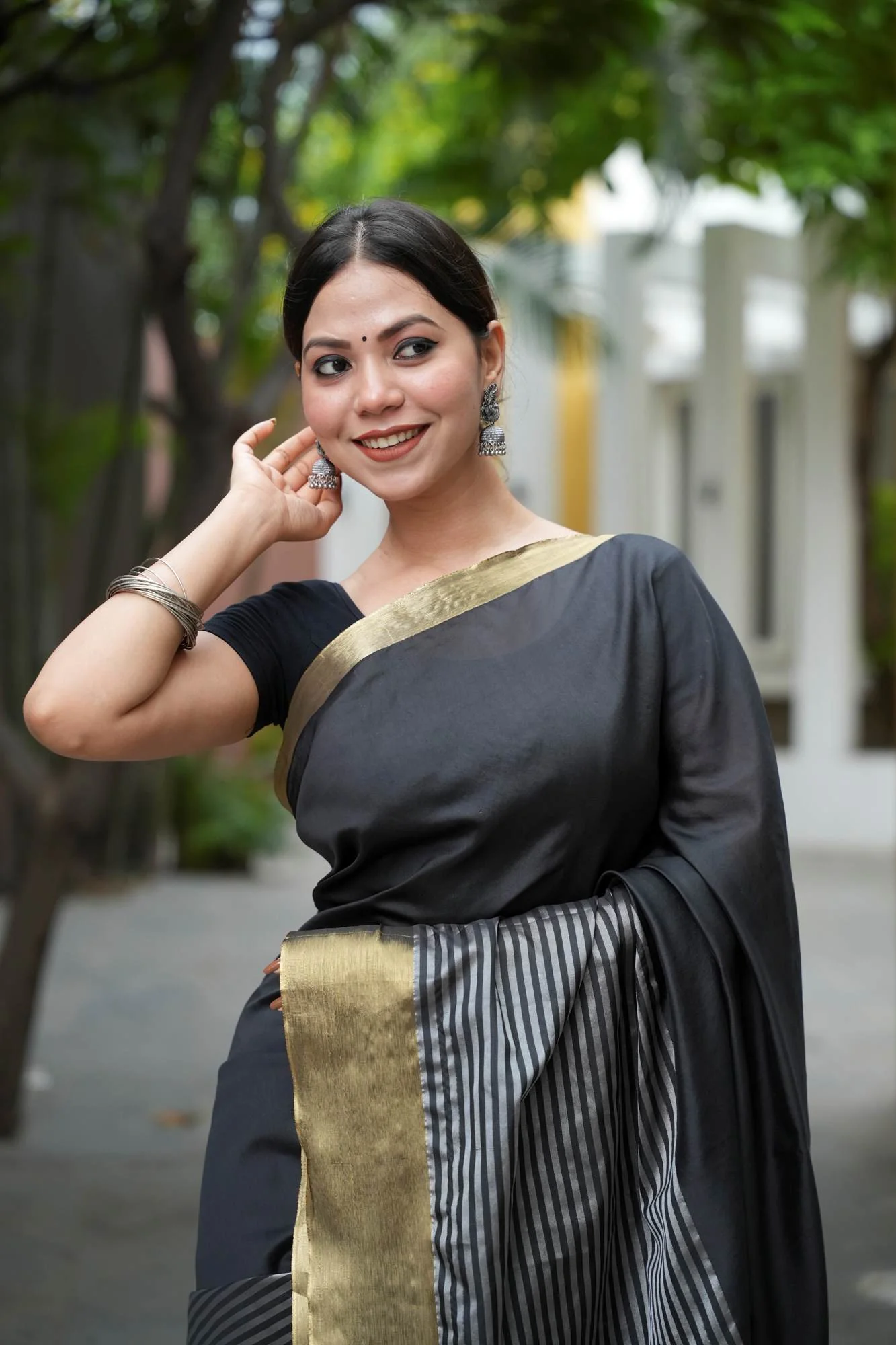 Raveena Tandon inspired semi katan silk Black & White Striped with Gold Zari Border Ready To Wear Saree - Image 7
