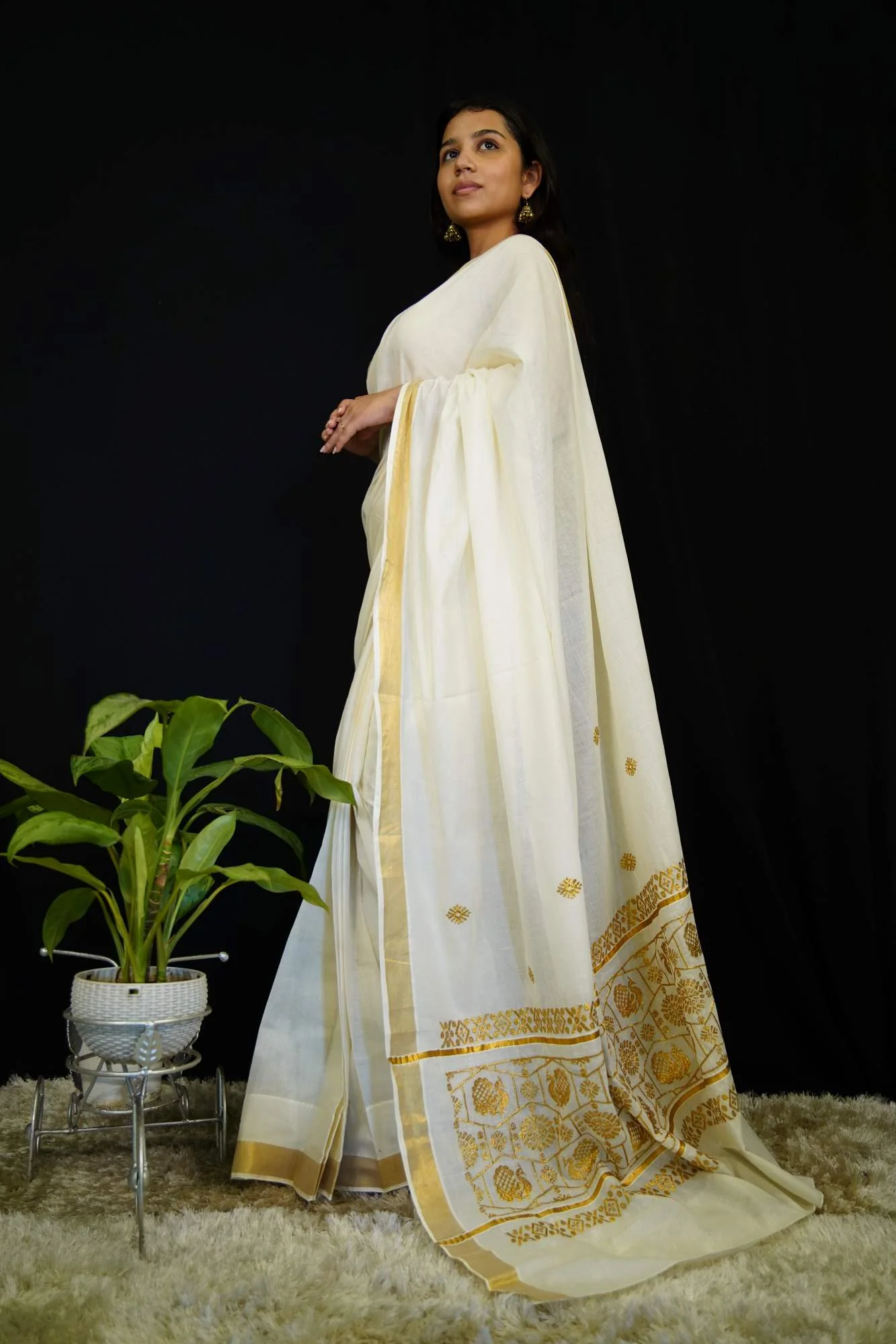 Kerala Kasavu with zari border wrap in 1 minute saree - Image 7