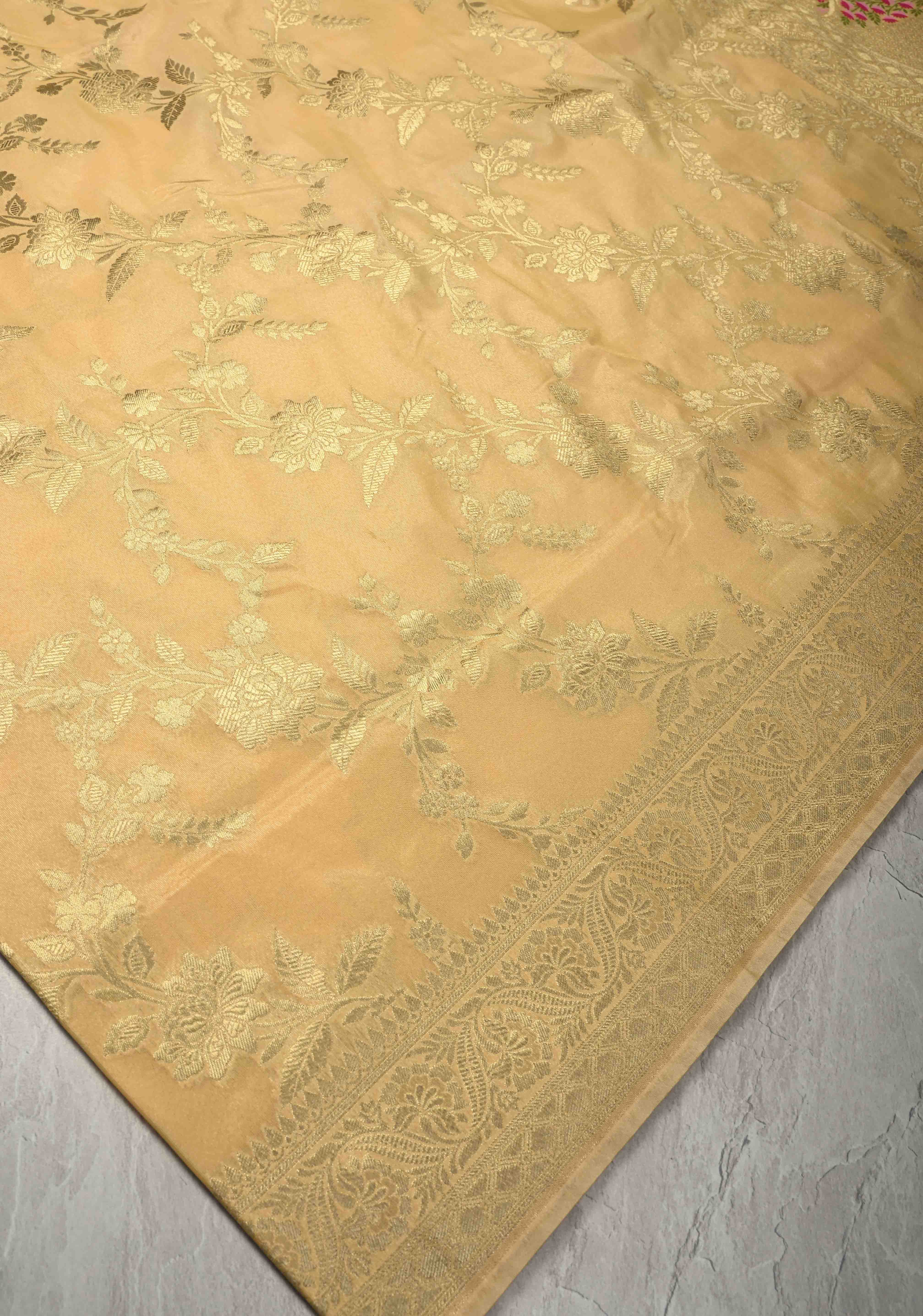 Light Gold Tissue Semi Silk Saree with Leheria Zari Floral Vine Pattern and Zari Border | Shobitam - Image 5