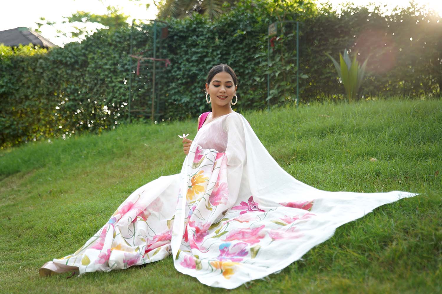 Light Weight Stylish Floral Print & Pure Mul Mul Cotton Wrap In 1 Minute Saree - Image 7