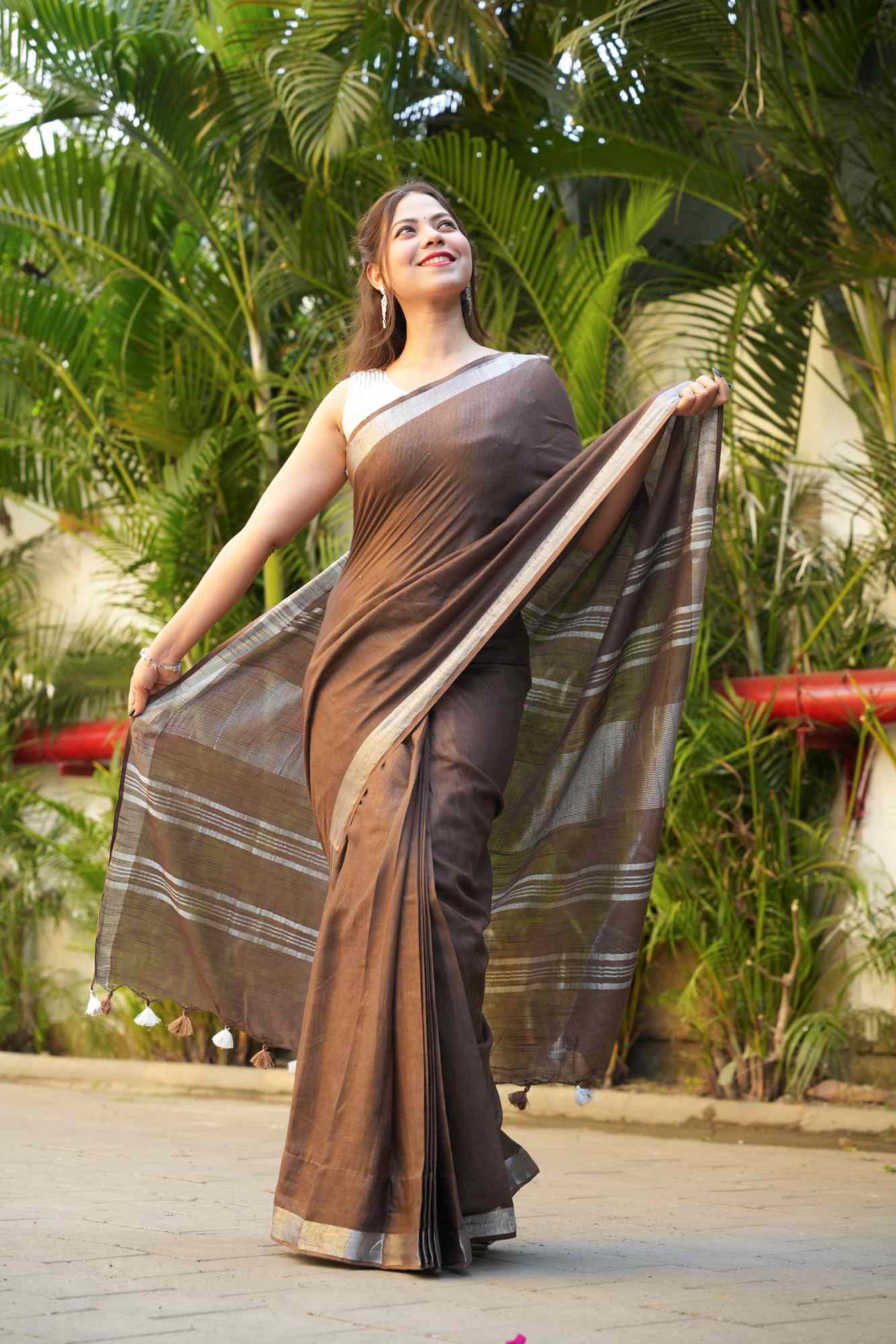 Linen Cotton with Beautiful Tassels on Pallu Ready to wear Saree - Image 8