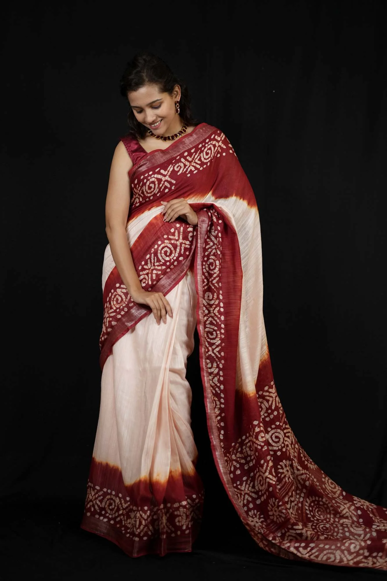 Linen Cotton with White & Red Wax Batik Printed Ready To Wear Saree - Image 2