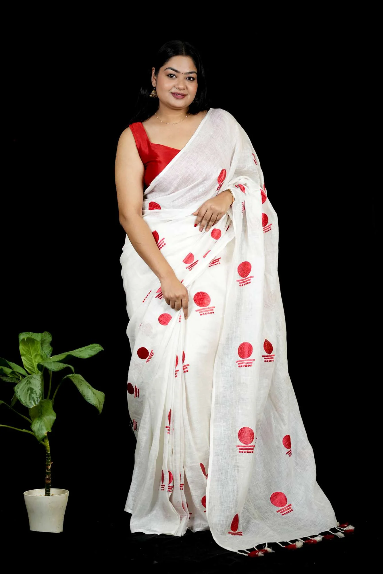 Linen with Red Geometric Motif Weave with Tassel Ready To Wear Saree - Image 8