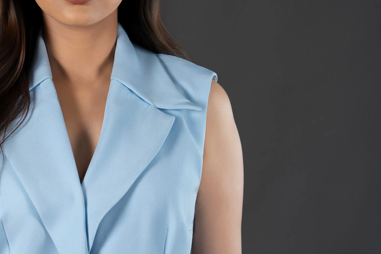 Long-Line Waistcoat With  Sharp Notch Collar  Designed - Image 3