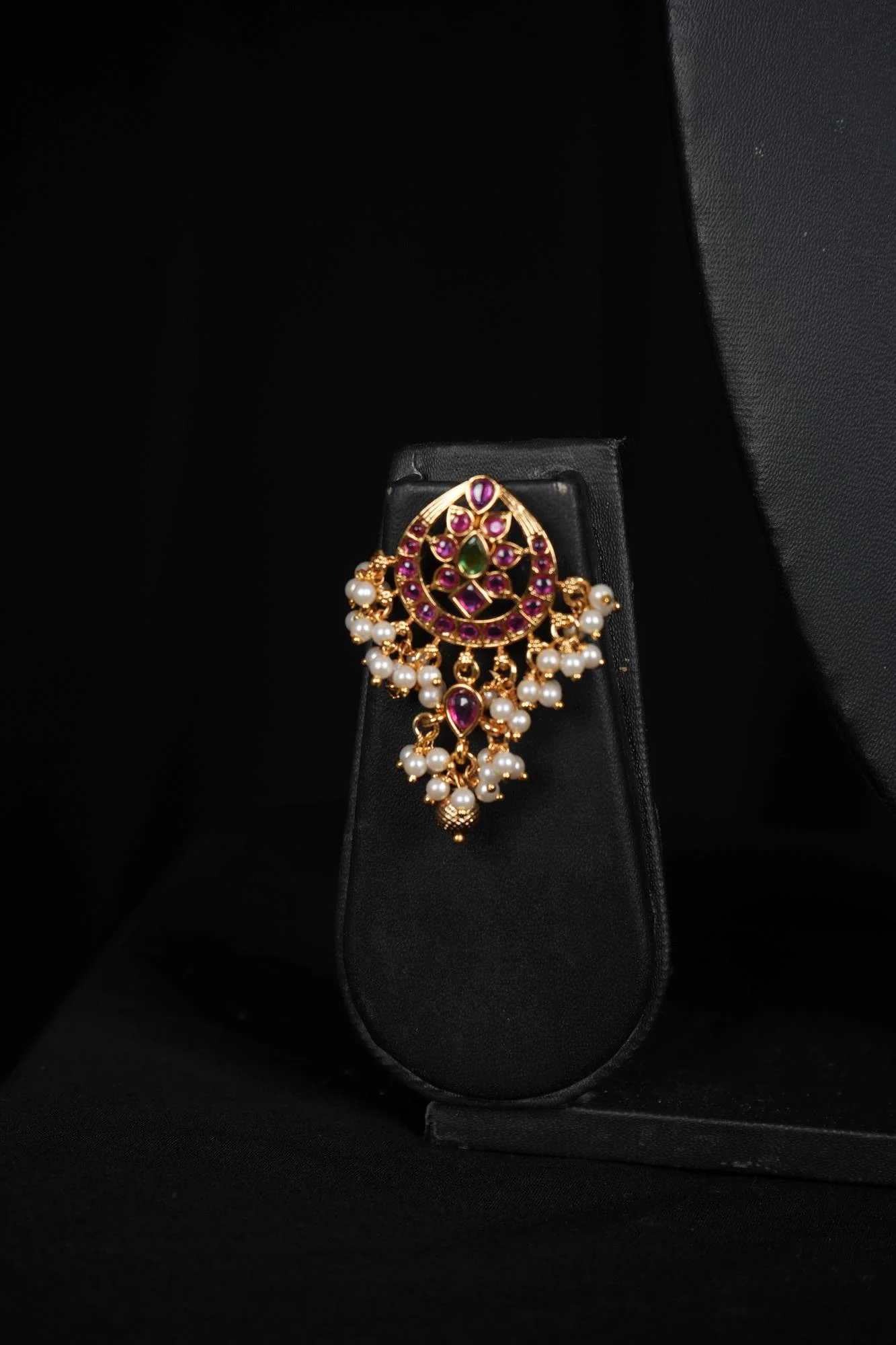 Majestic Kundan Pendant Necklace Set with Ruby and Pearl & Matching Earring - Image 4