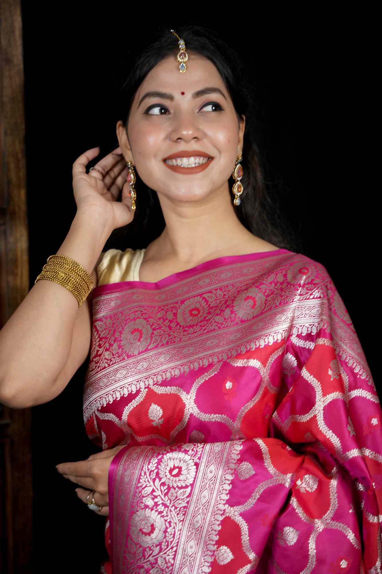 Mashru Silk with Intricate Zari Weaving and Floral Jaal Design Ready To Wear Saree - Image 8