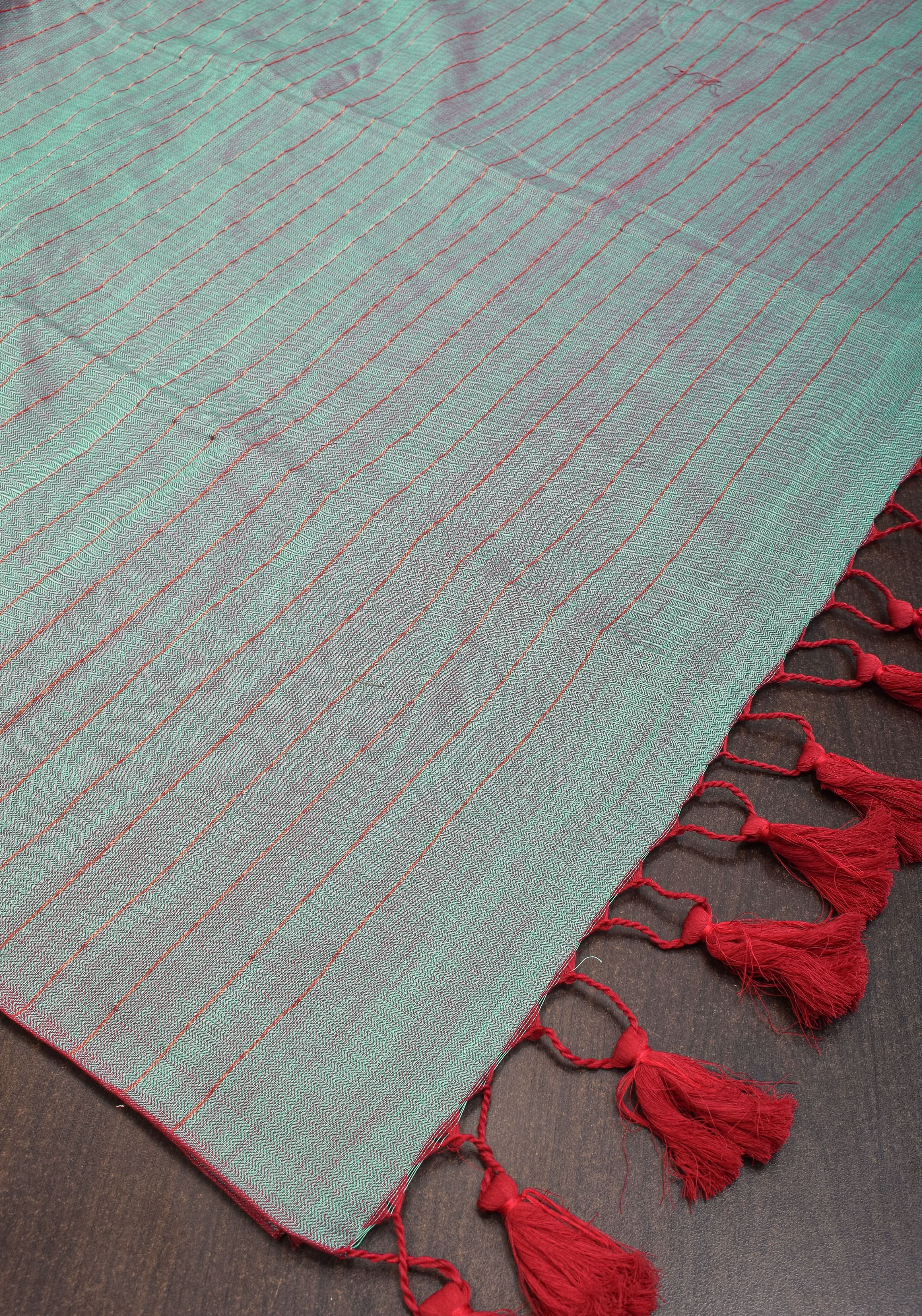 Reversible  Maheshwari Mercerised Cotton Saree with extralong tassels, no blouse piece | Shobitam - Image 10